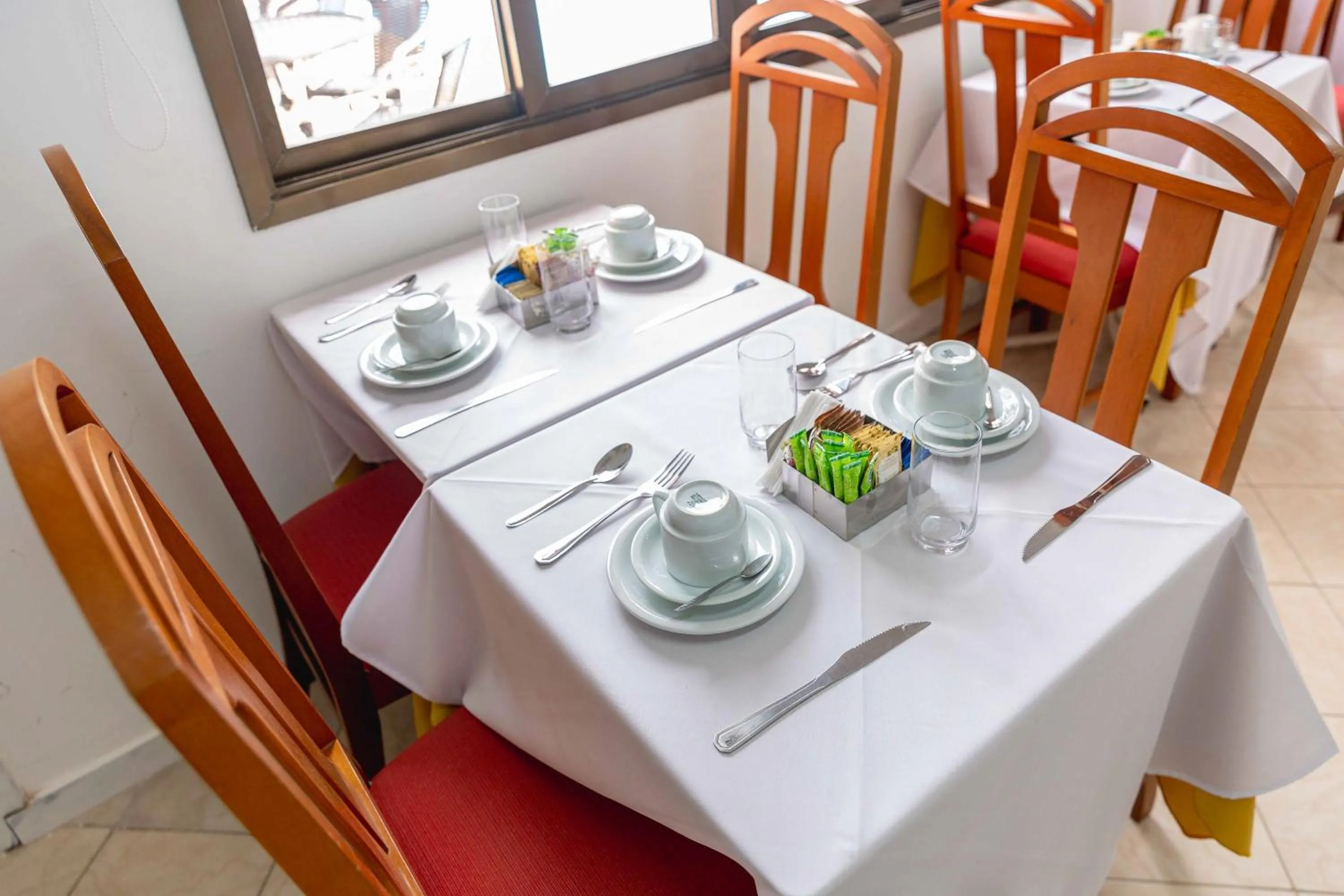 Breakfast in Pousada Sol da Enseada Guarujá Inn - Piscina Aquecida