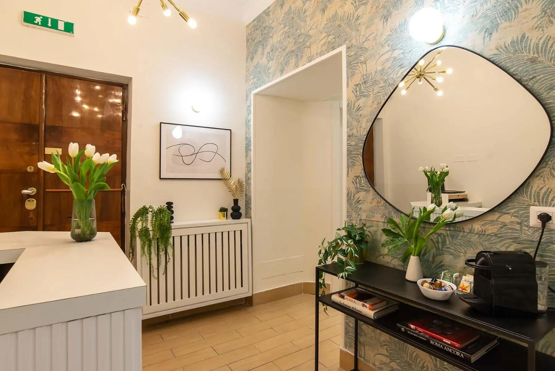 Lobby or reception in 94Rooms Vatican Guest House - Vigliena