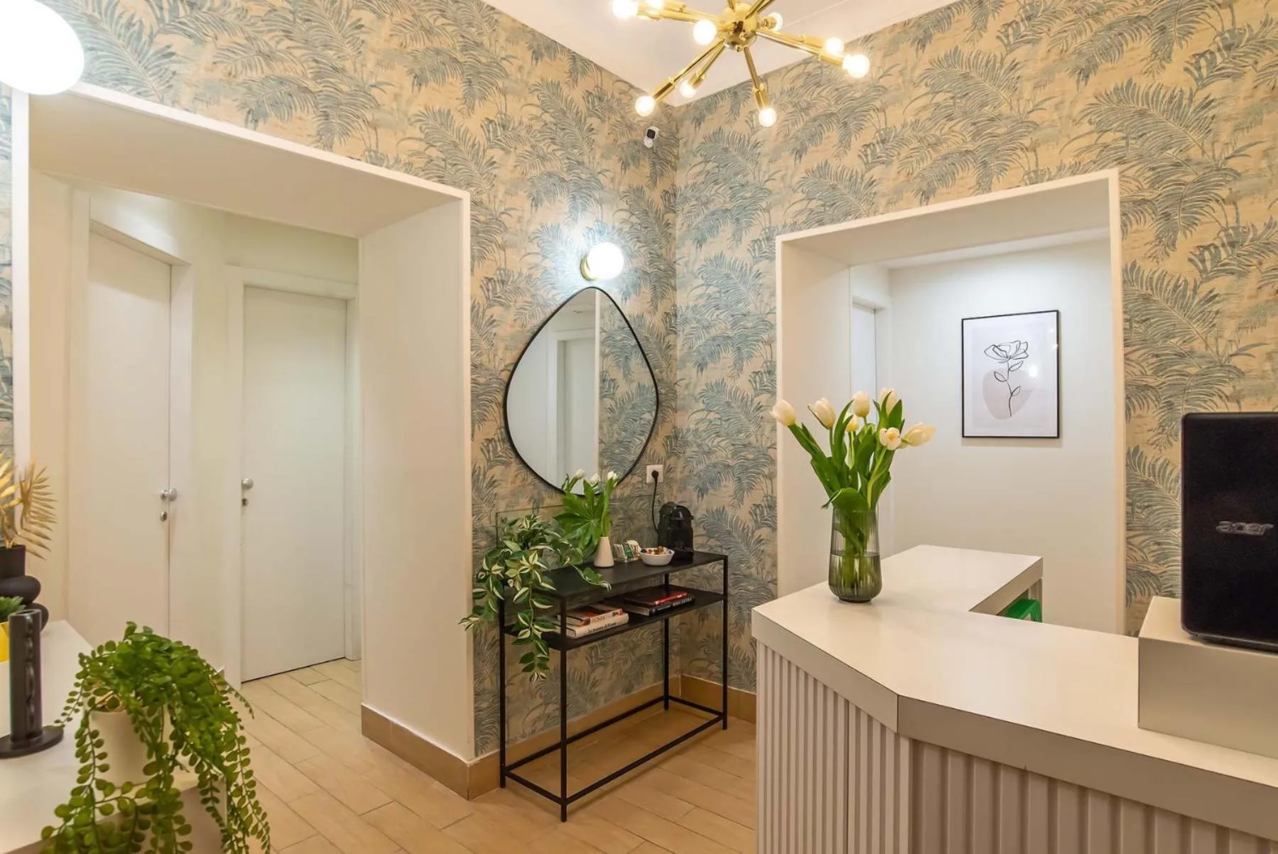 Lobby or reception in 94Rooms Vatican Guest House - Vigliena