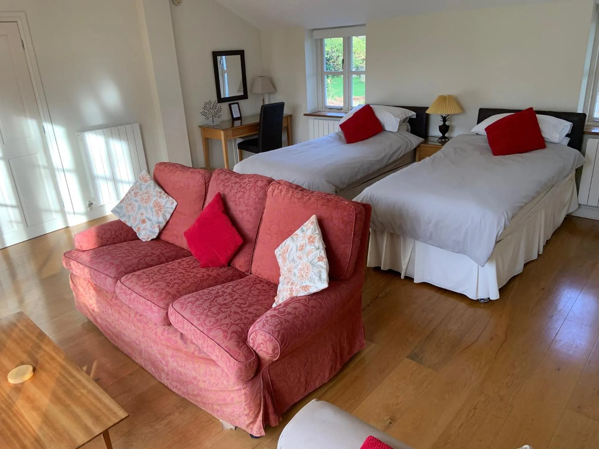 Garden, Bed in Field Cottage Bed and Breakfast