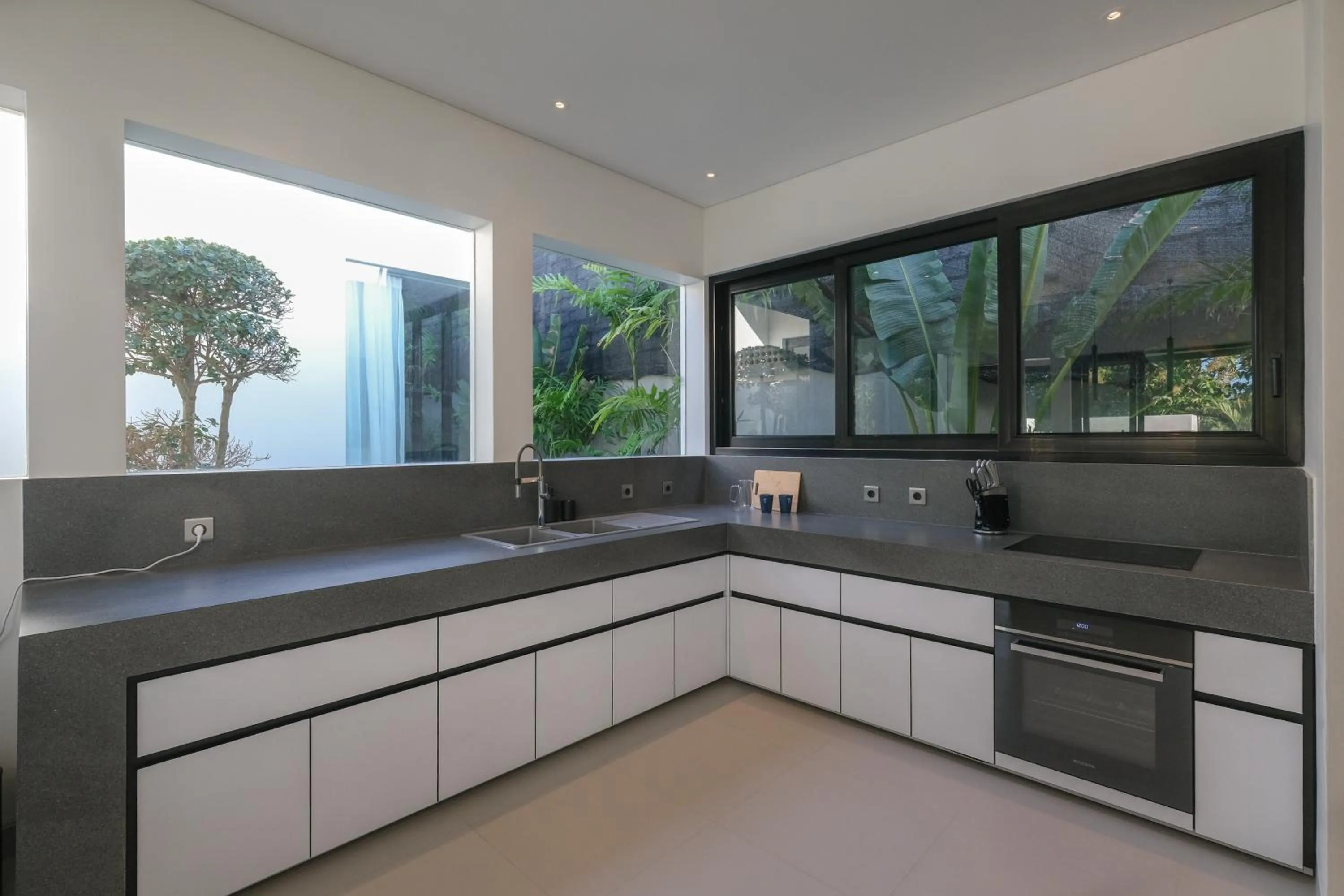 Kitchen or kitchenette in Bingin Breeze