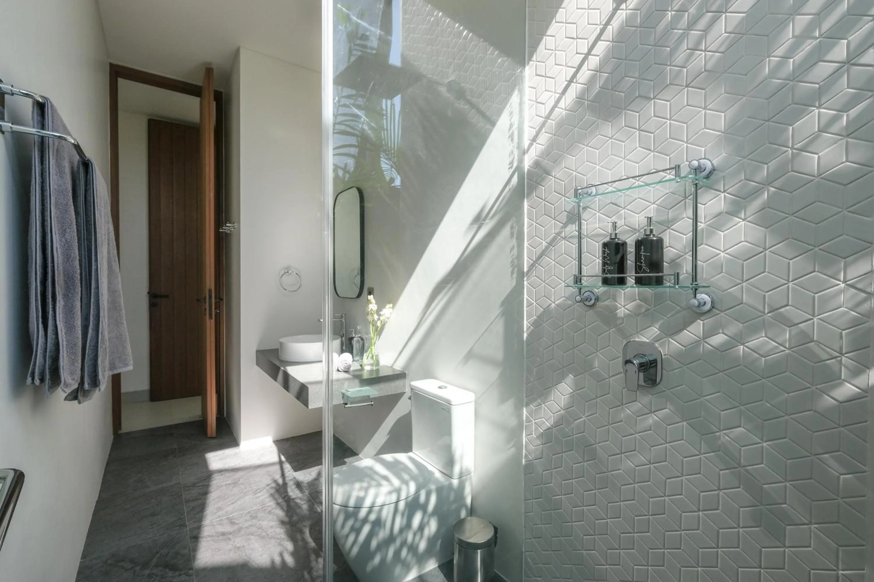 Toilet in Bingin Breeze