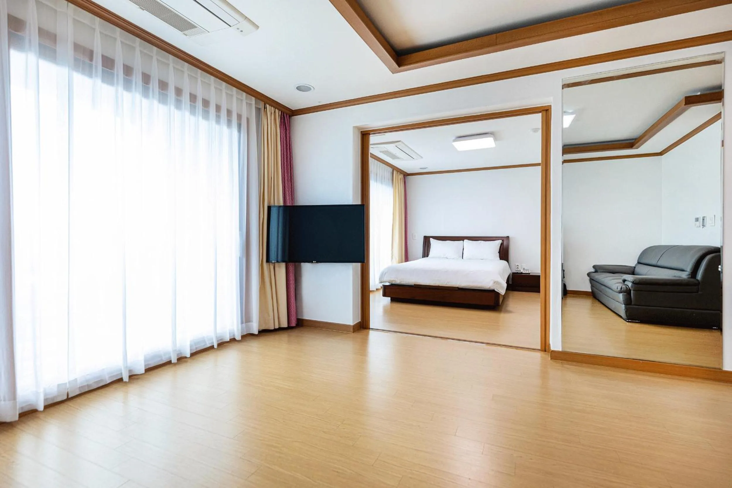 TV and multimedia, Bed in The Bay Jeju Resort