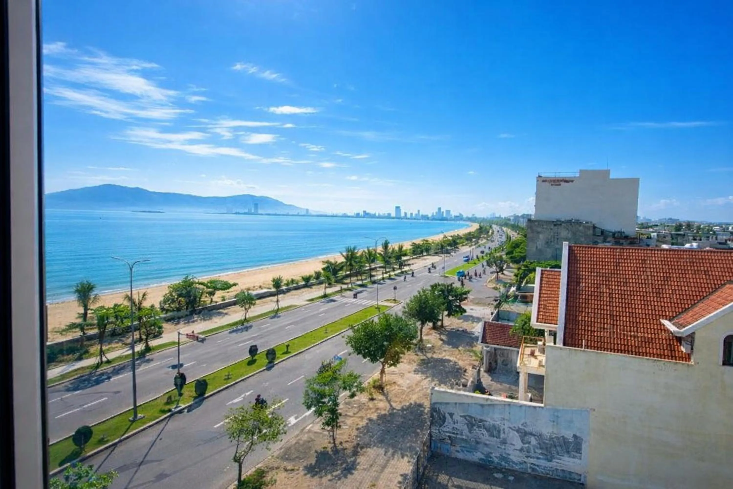 Day in Holiday Inn Hotel