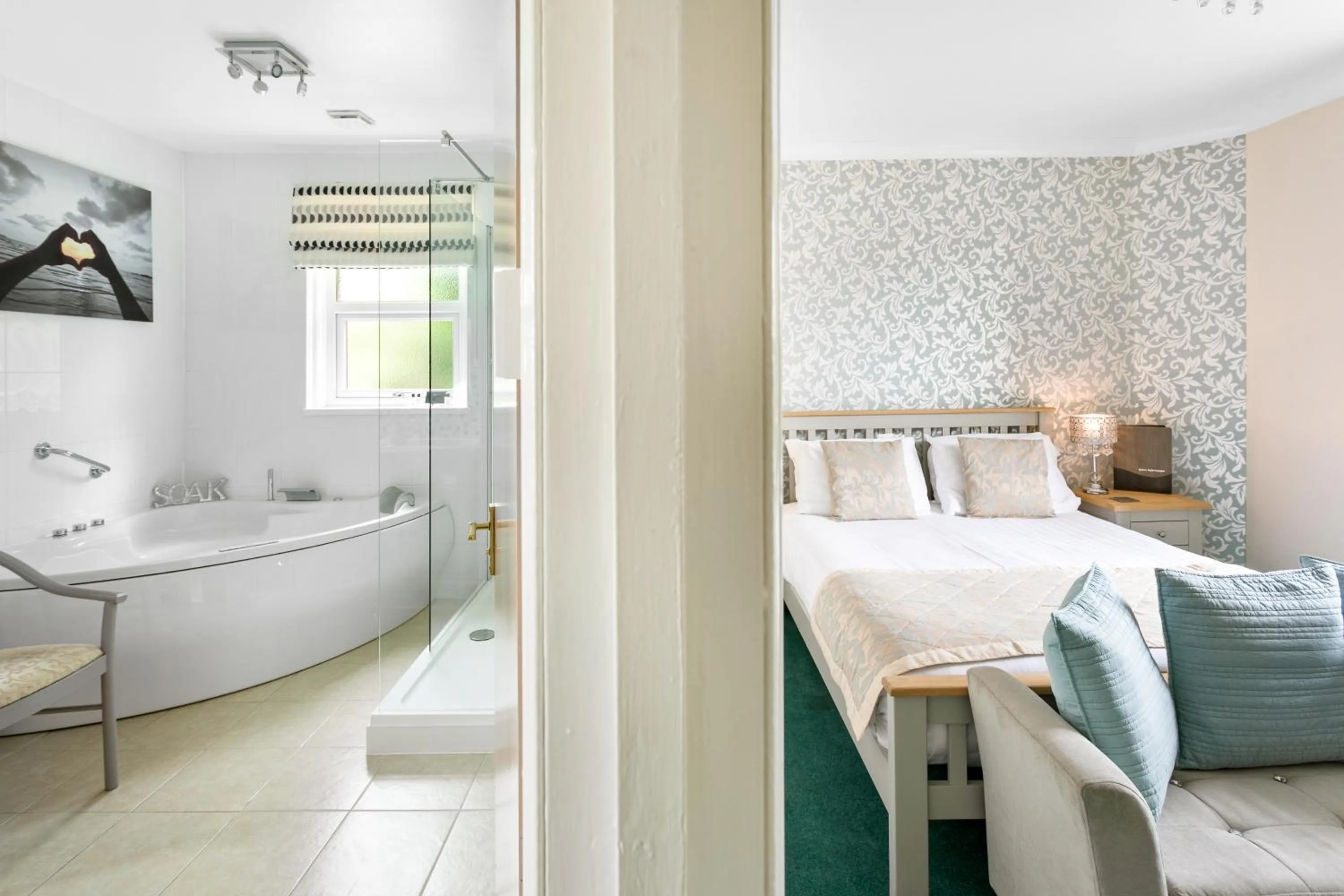 Bedroom, Bed in Mount Edgcombe