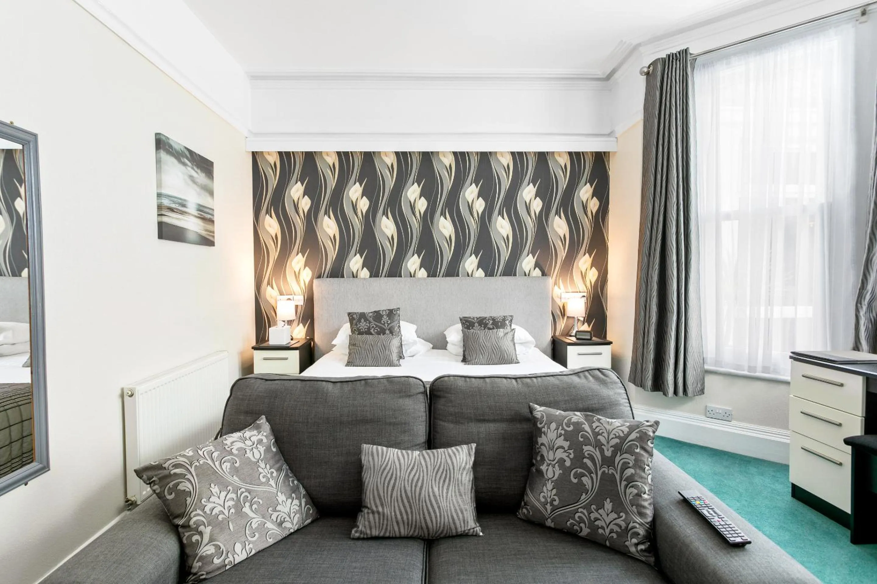 Bedroom, Bed in Mount Edgcombe