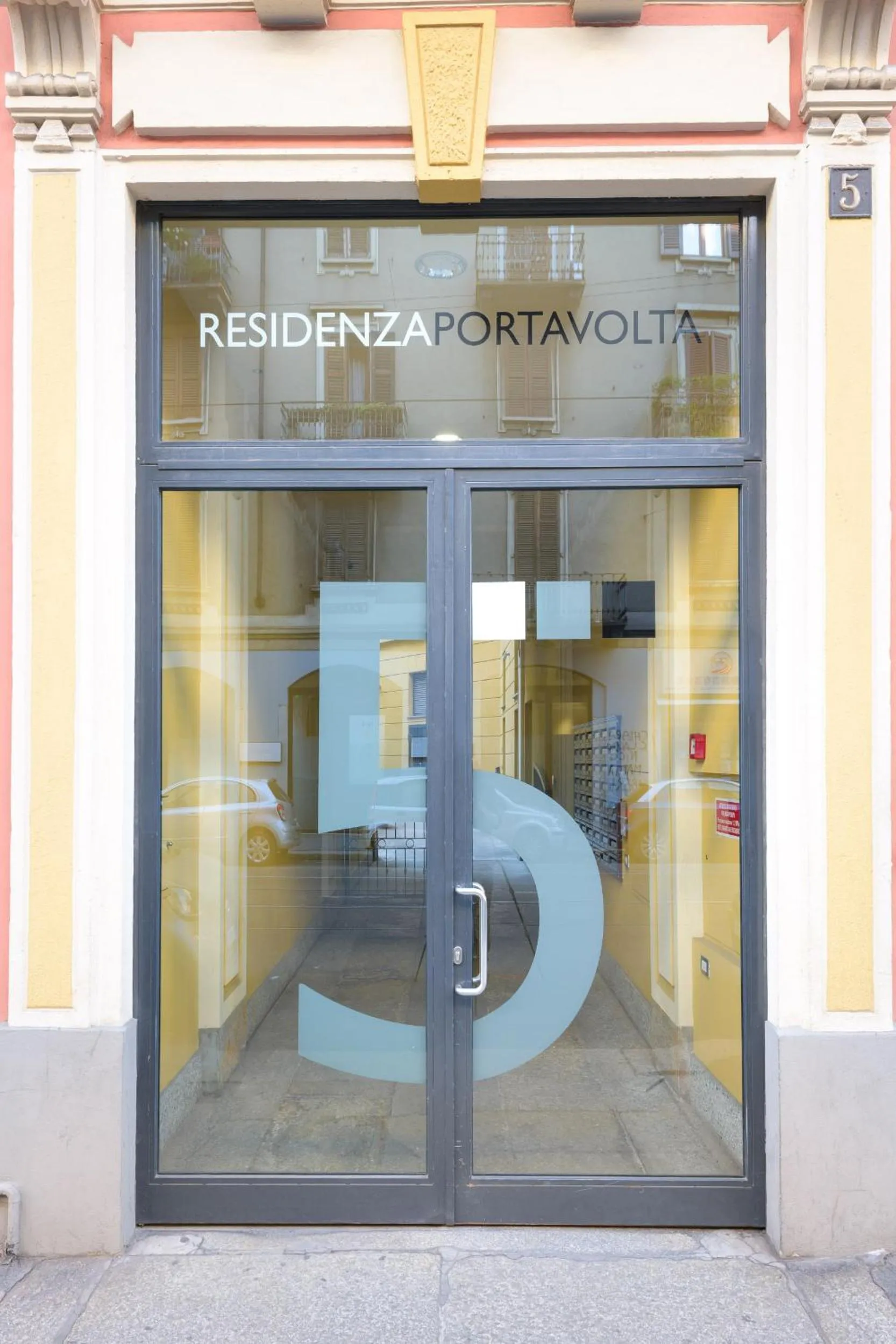 Facade/entrance in Residenza Porta Volta