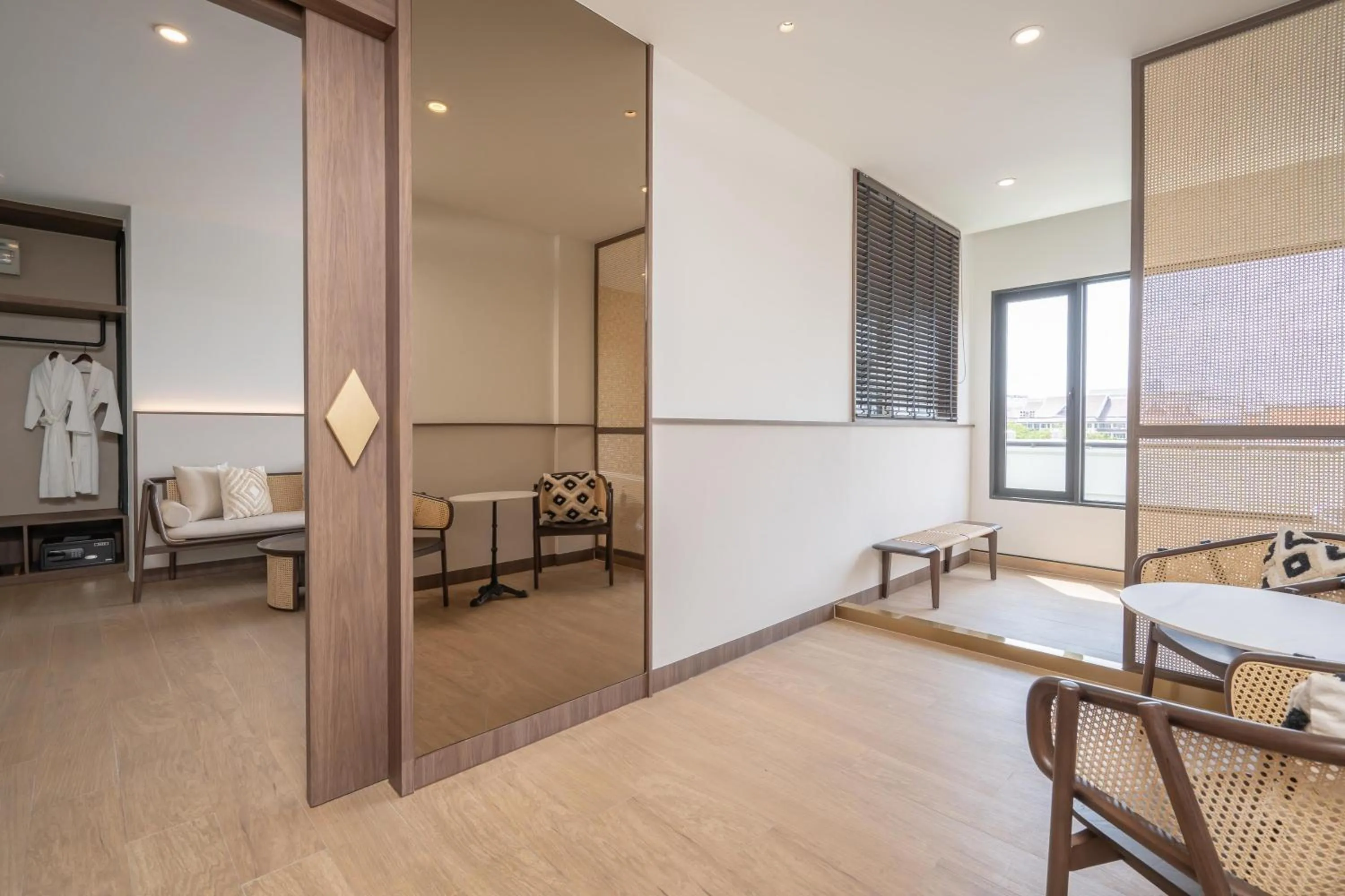 Living room, Bed in Pranakorn Heritage Hotel