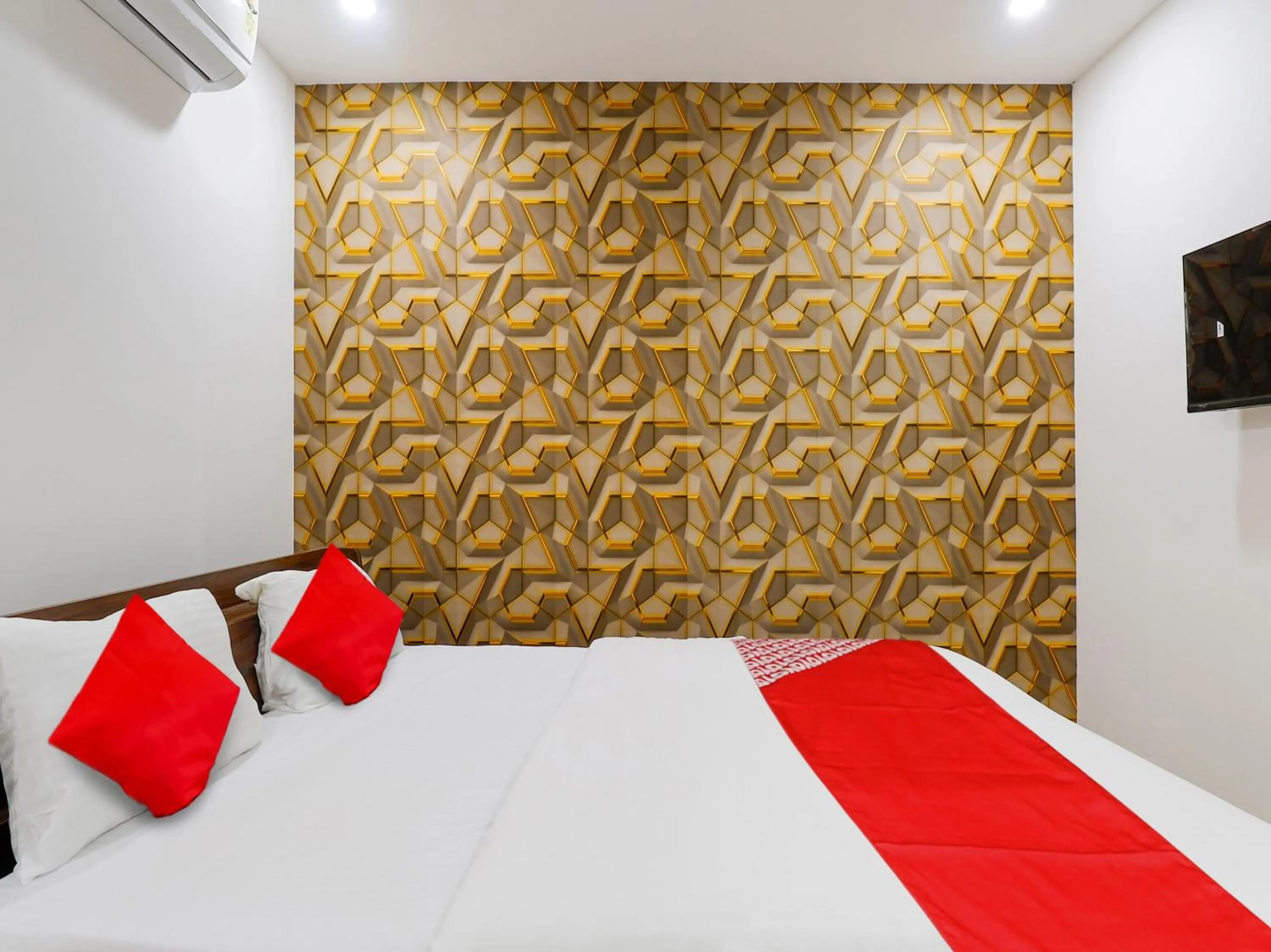 Bedroom, Bed in Hotel O Kompally Residency