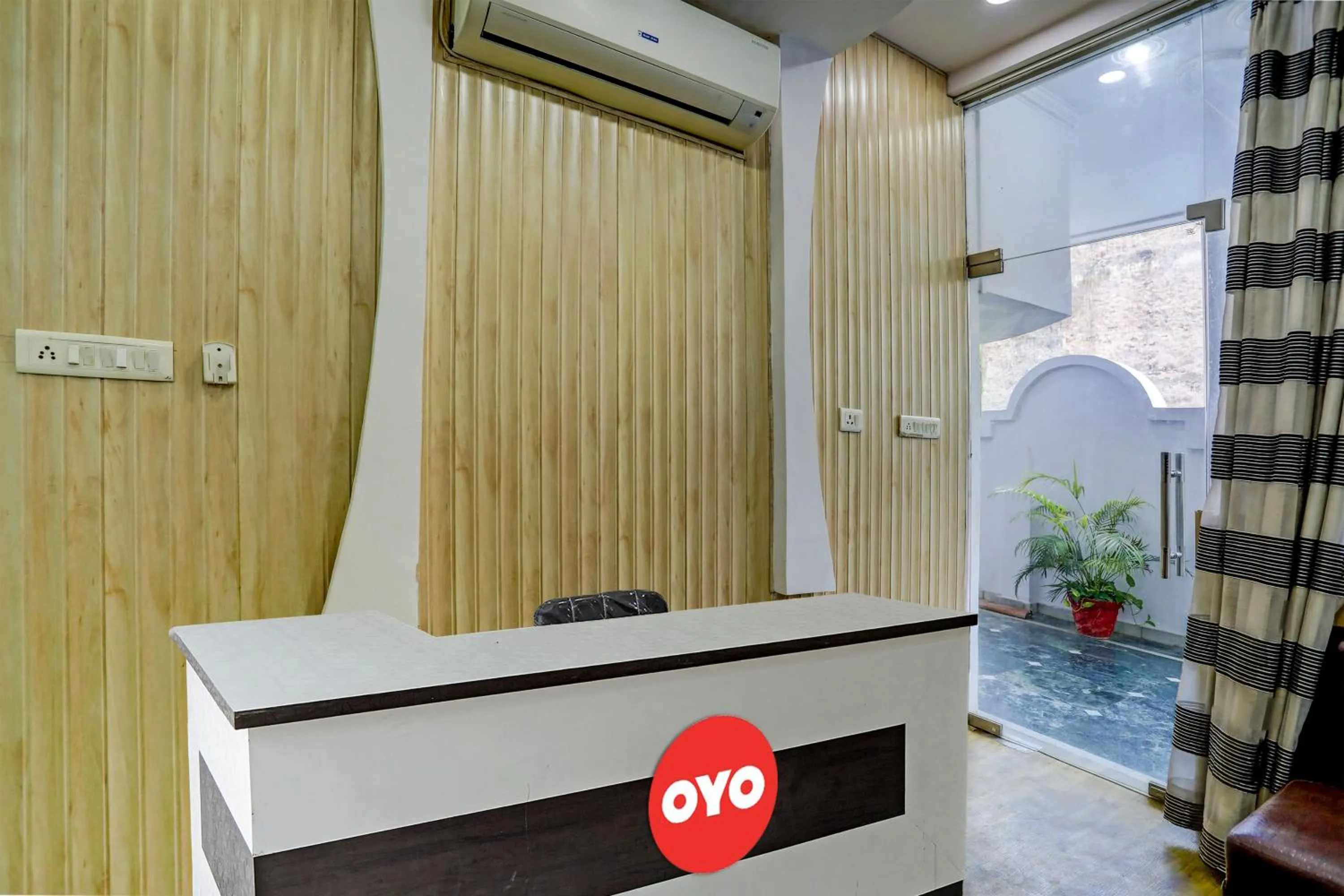 Lobby or reception in OYO Flagship Rathour Palace