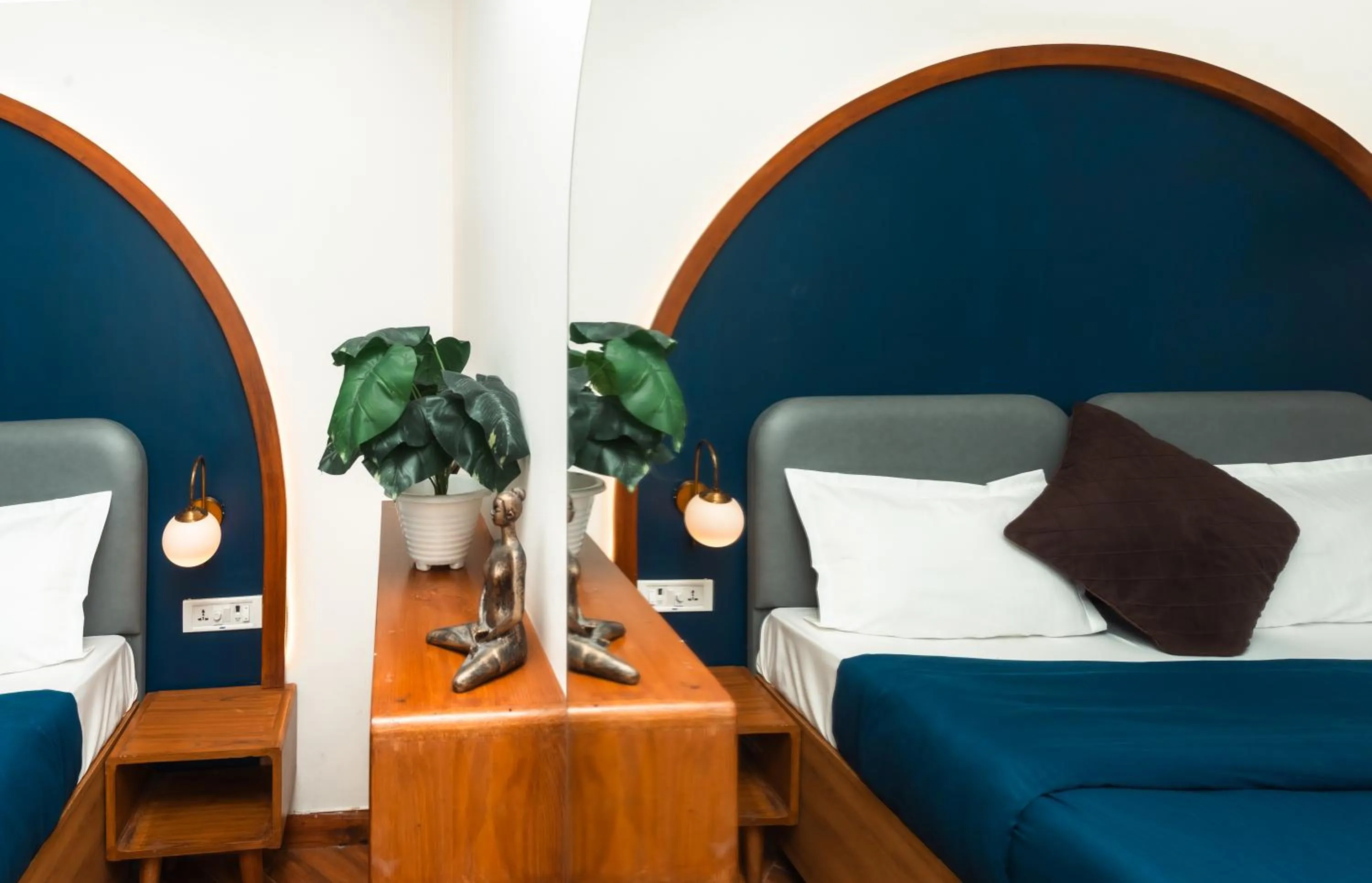 Bed in Joey's By The Ganges