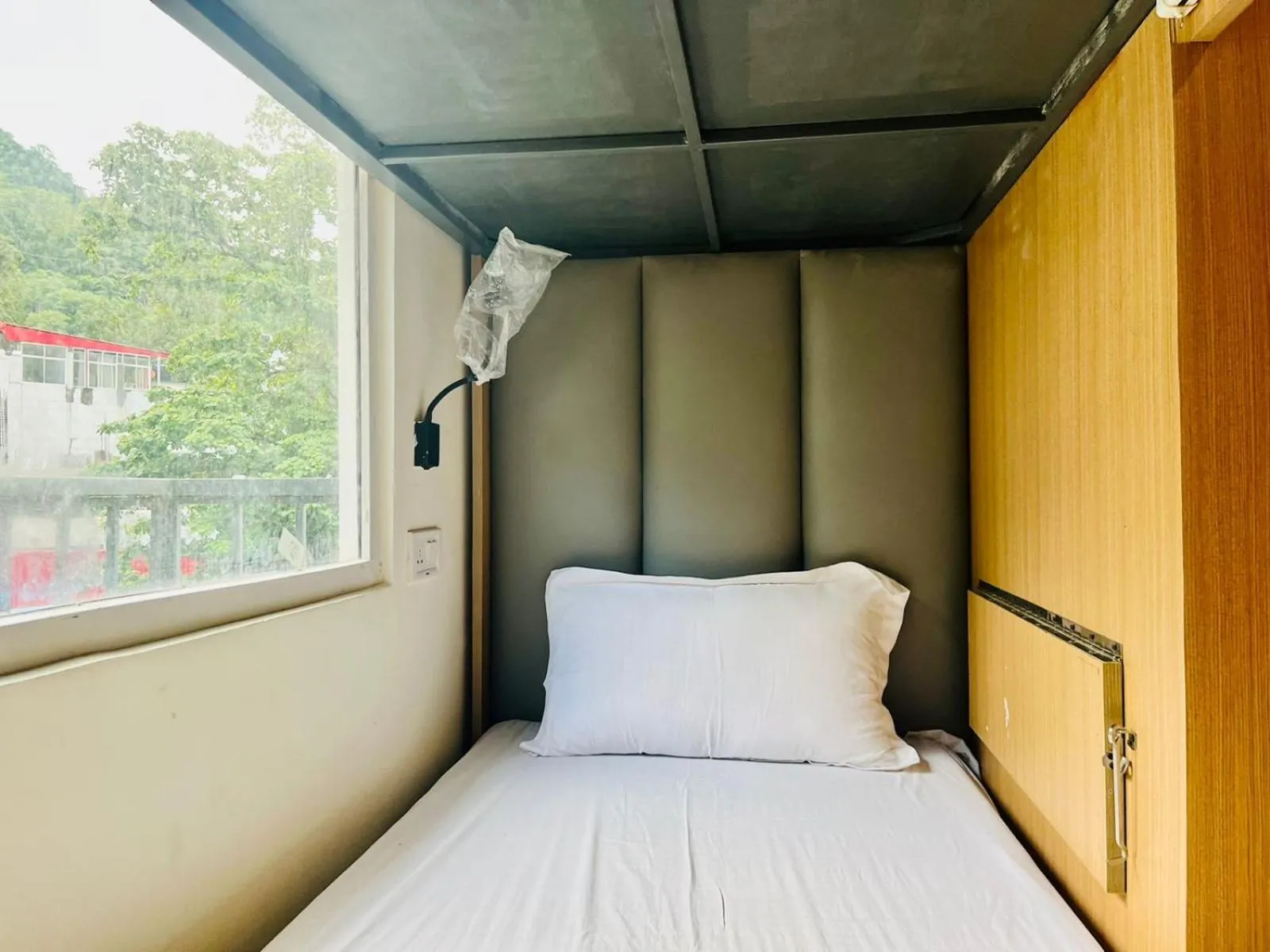 bunk bed, Bed in Joey's By The Ganges