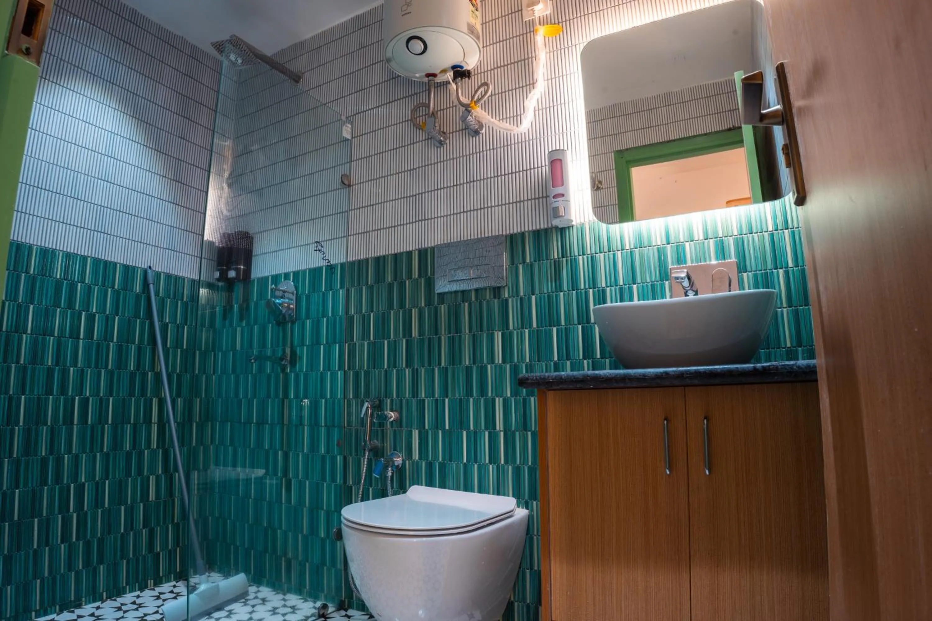 Joey's By The Ganges