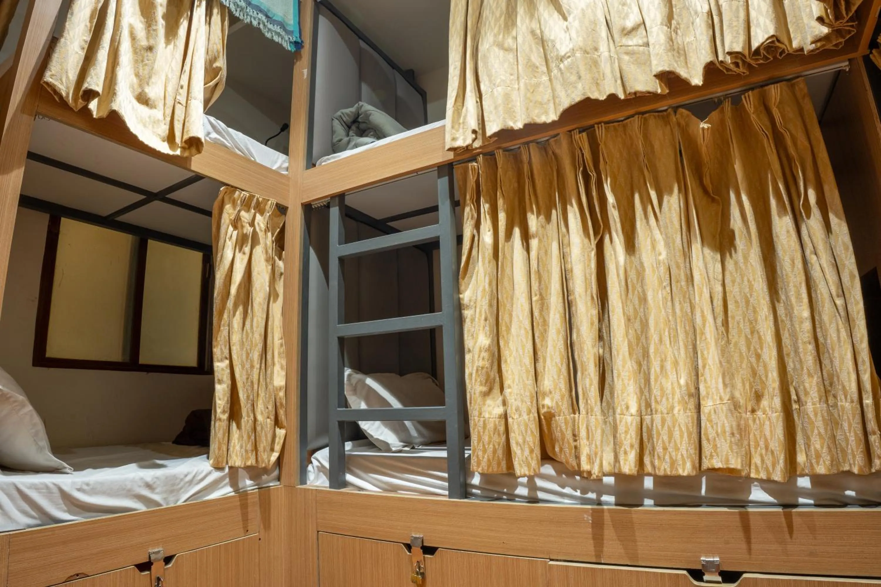 Bed in Joey's By The Ganges