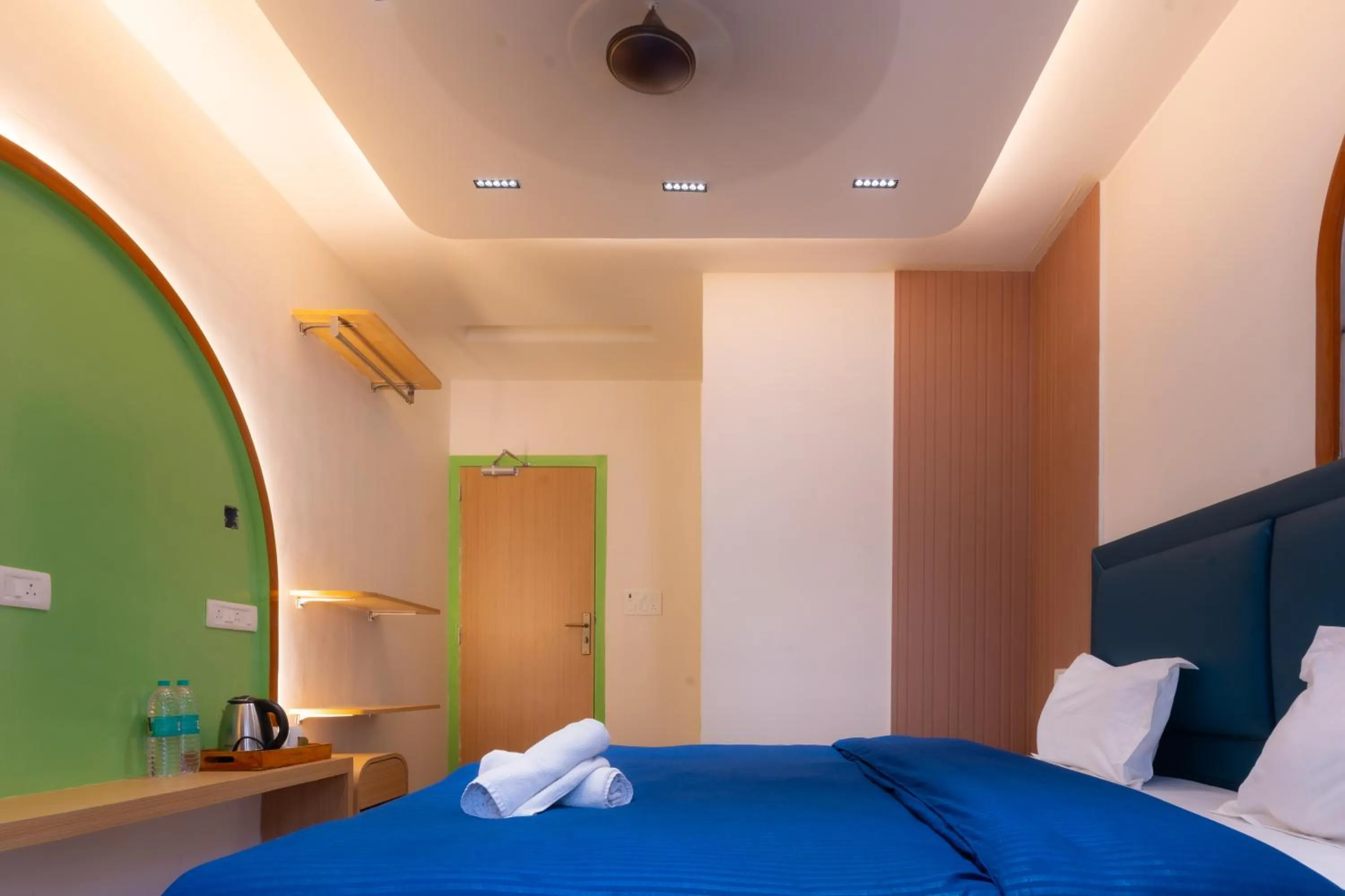 Bed in Joey's By The Ganges