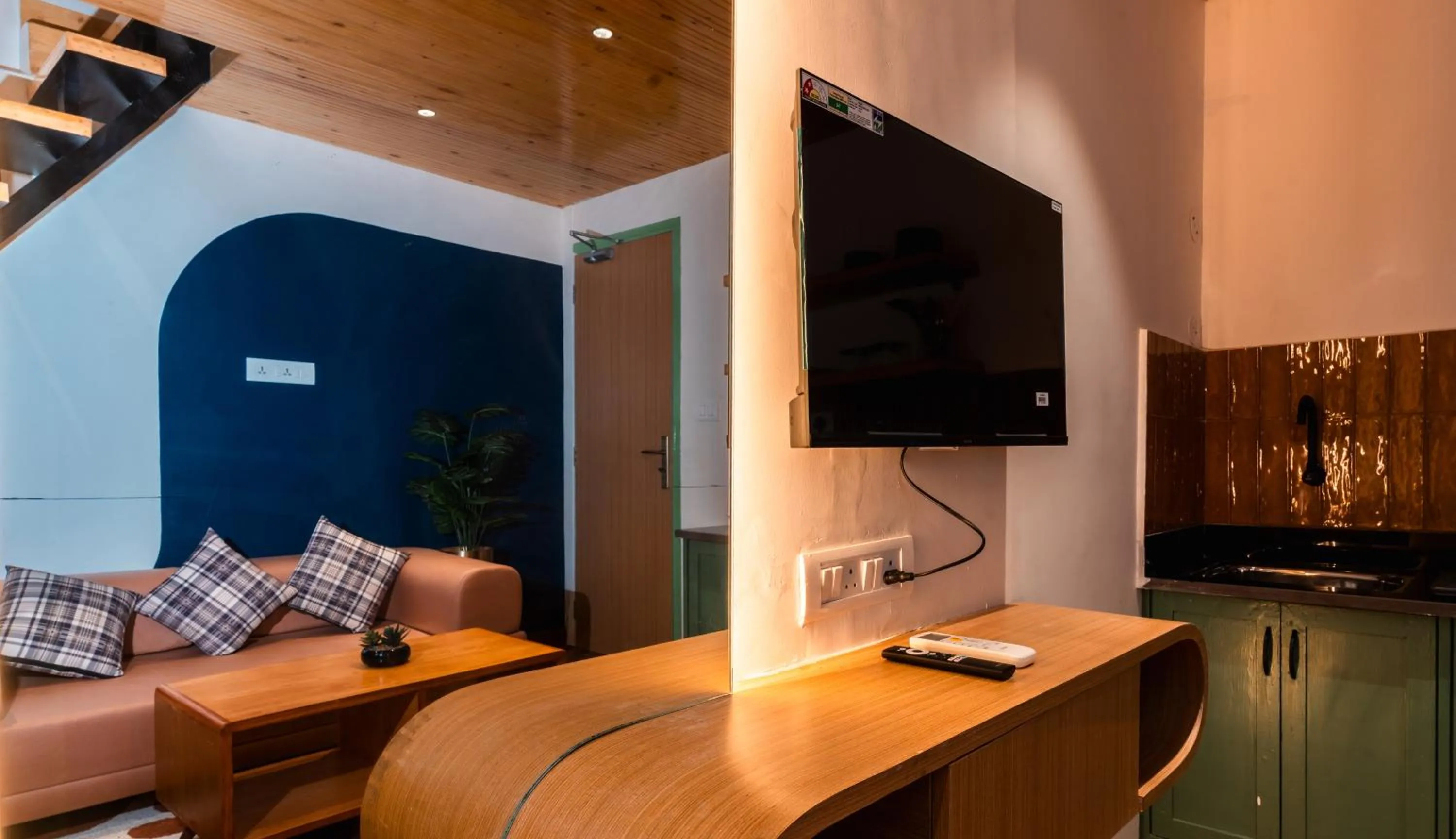 Joey's By The Ganges