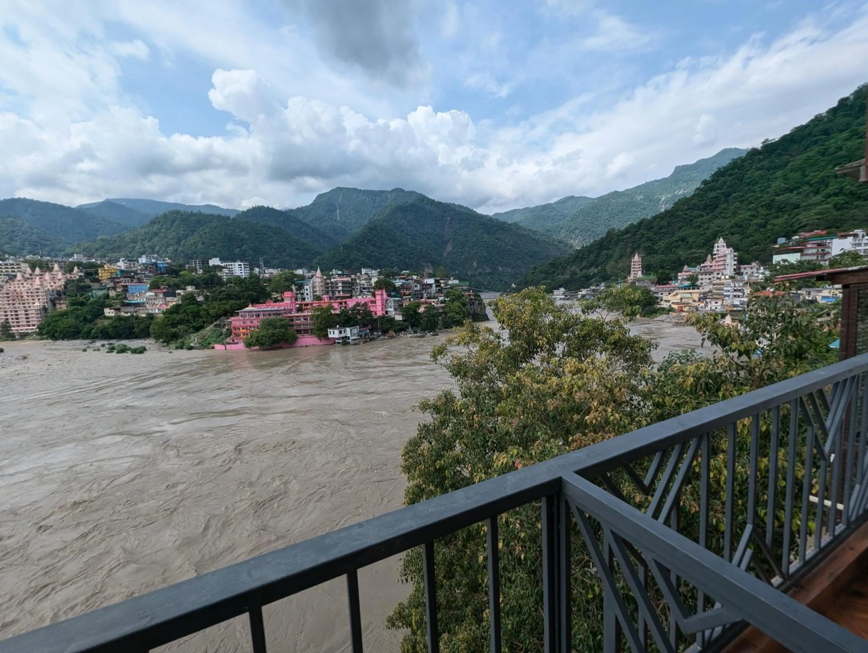 Balcony/Terrace in Joey's By The Ganges