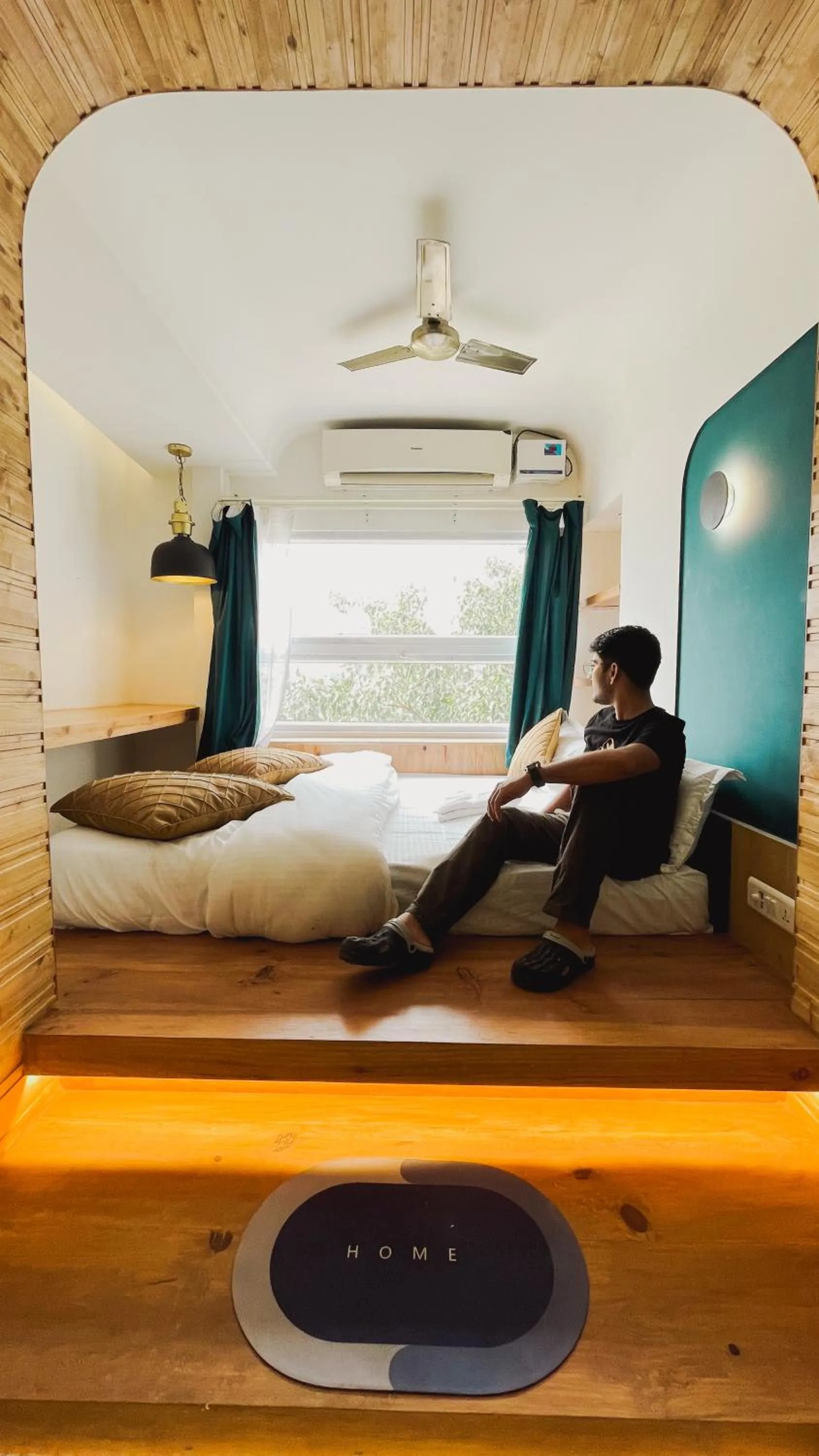 Bed in Joey's By The Ganges