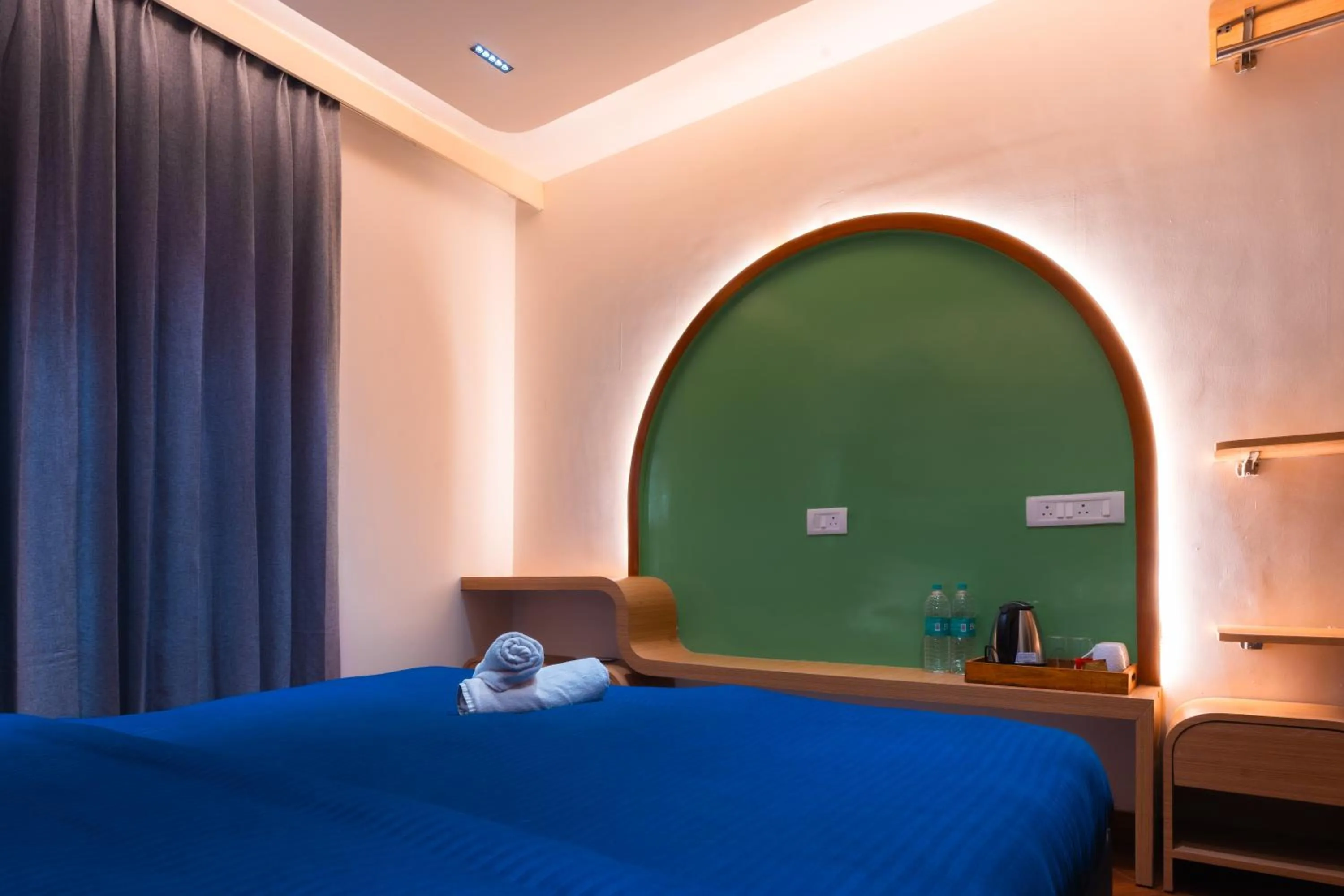 Bed in Joey's By The Ganges