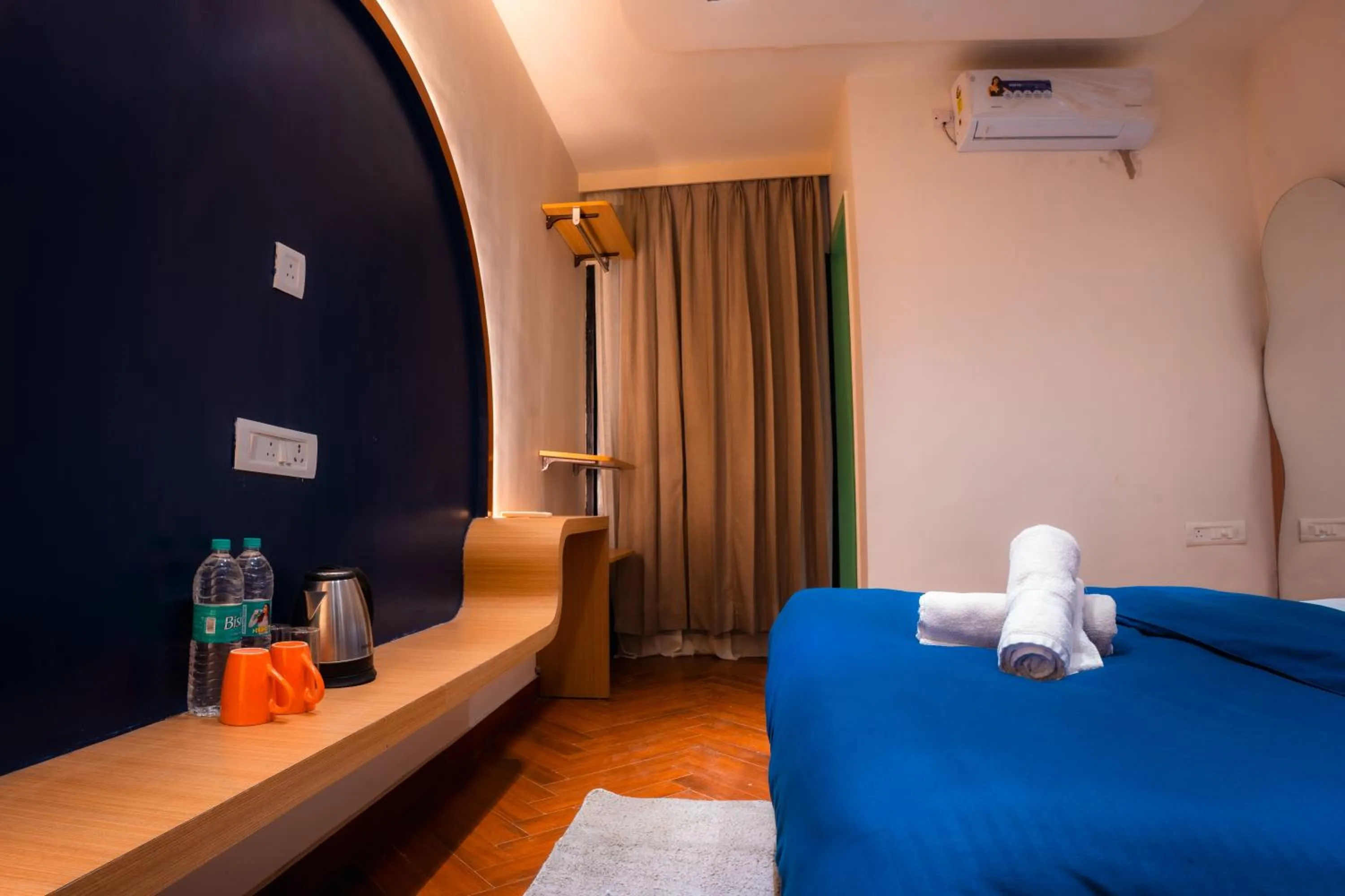 Bed in Joey's By The Ganges