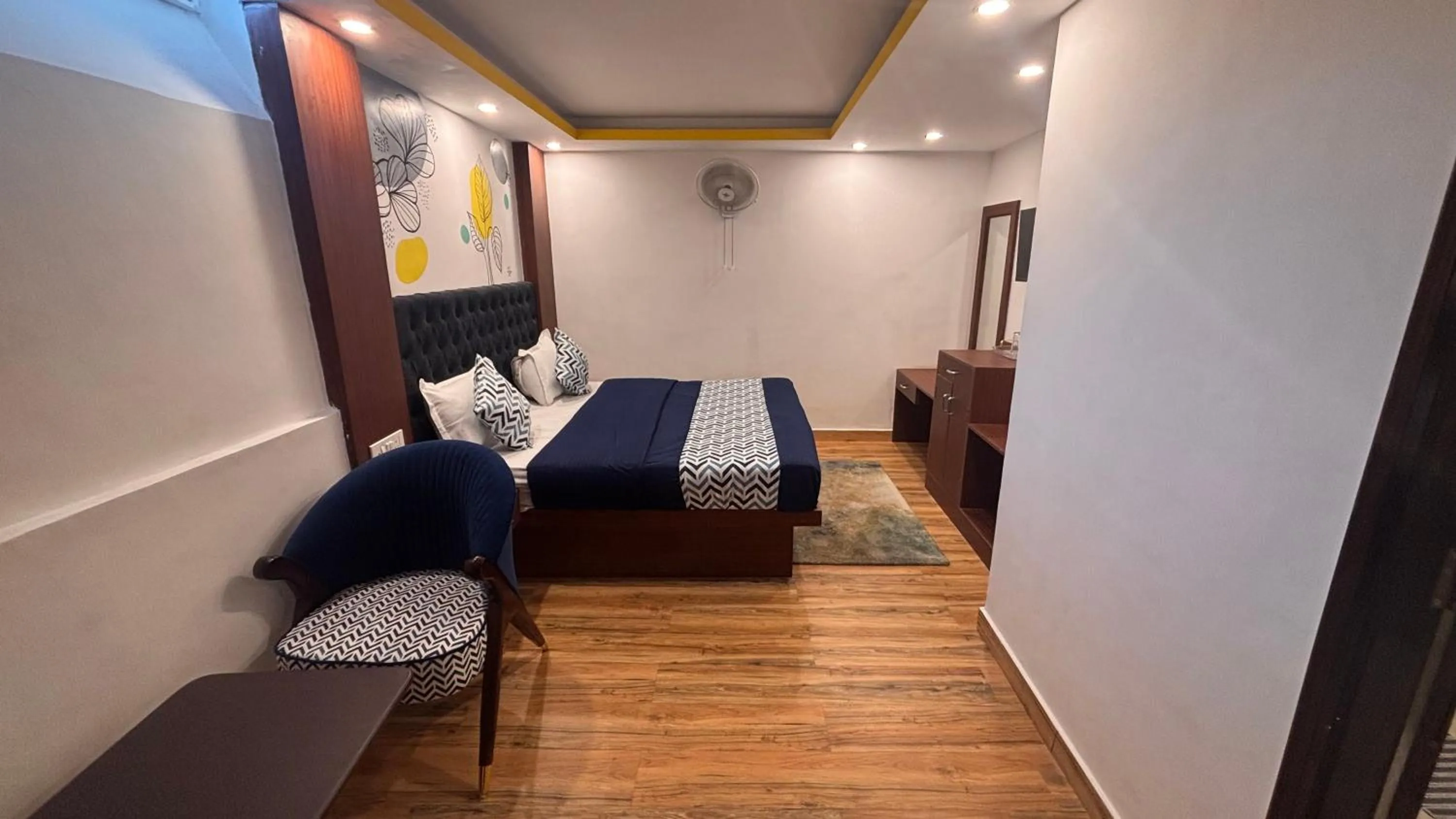 Bed in Shalom Backpackers Mussoorie