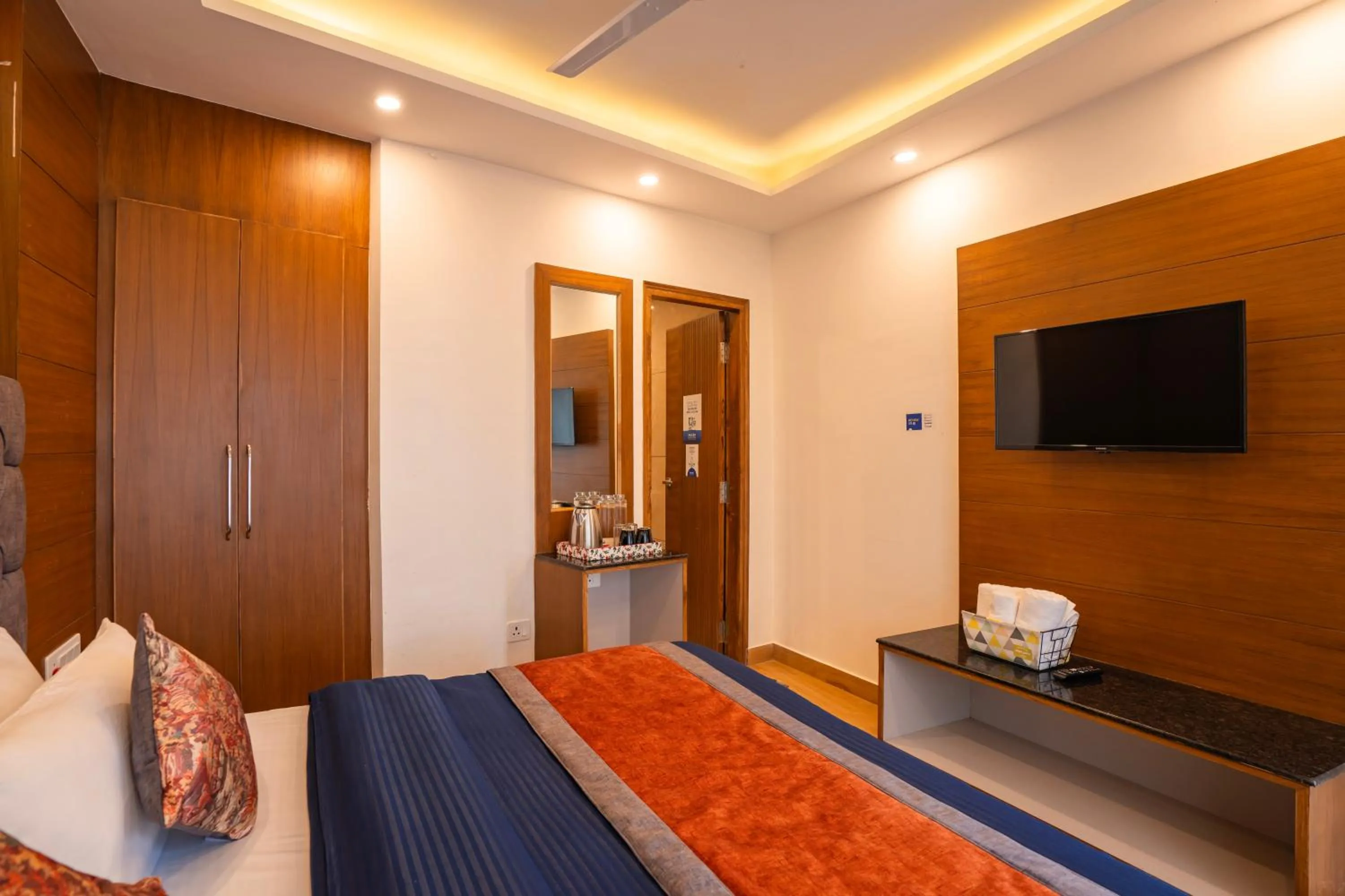 Bed in Shalom Backpackers Mussoorie