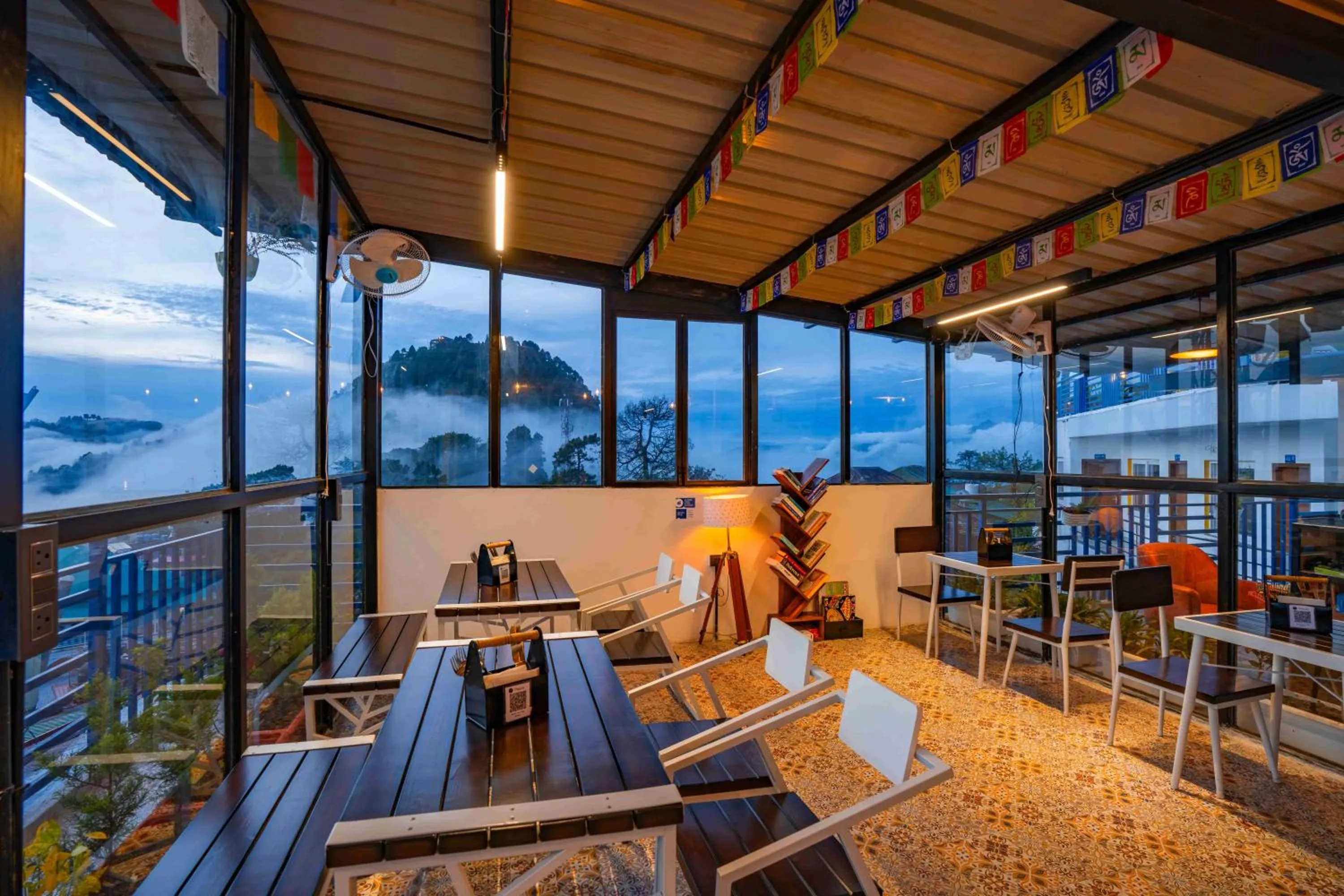 Restaurant/places to eat in Shalom Backpackers Mussoorie