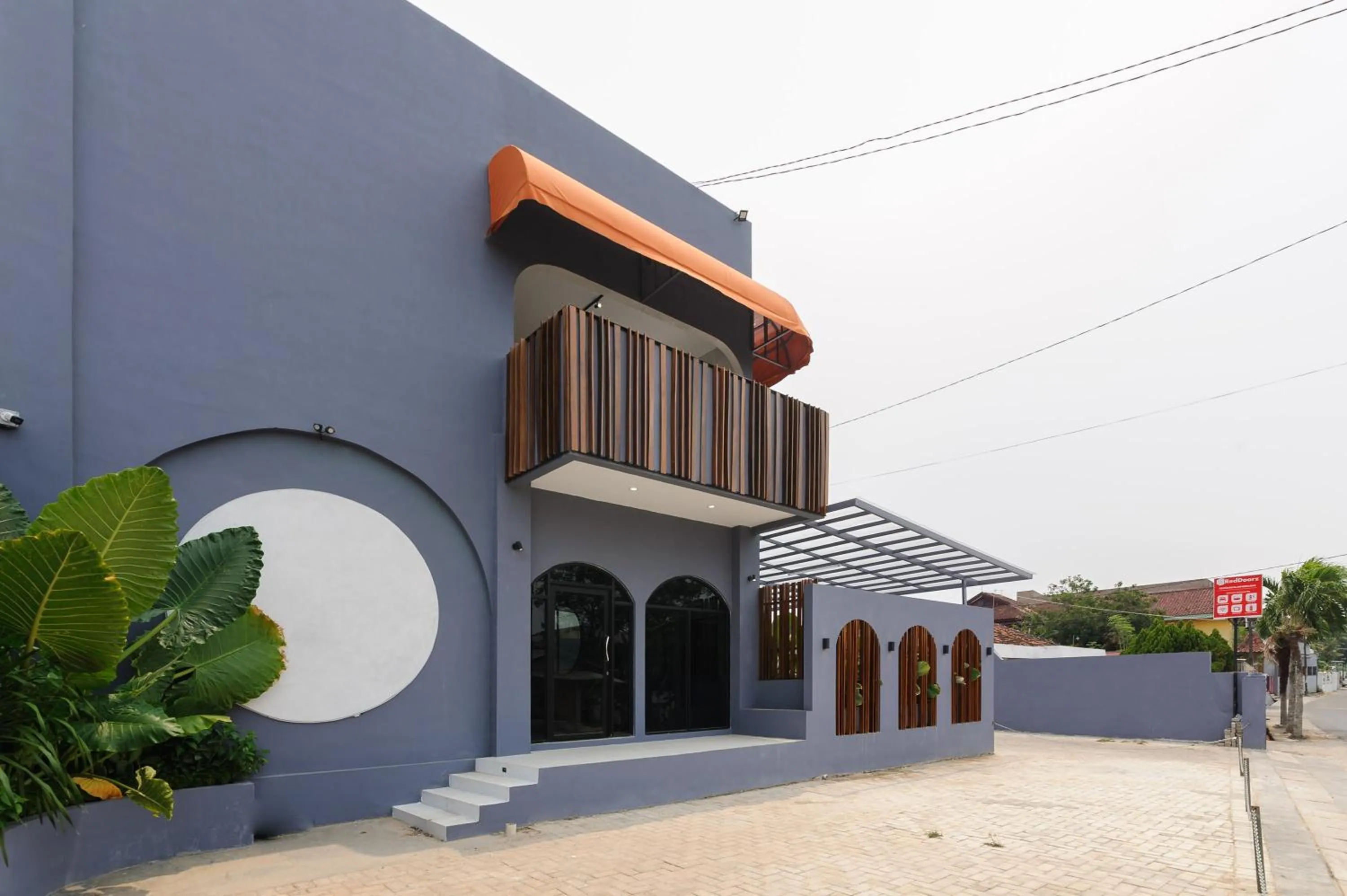 Property building in RedDoorz Plus Syariah near Mall Boemi Kedaton Lampung