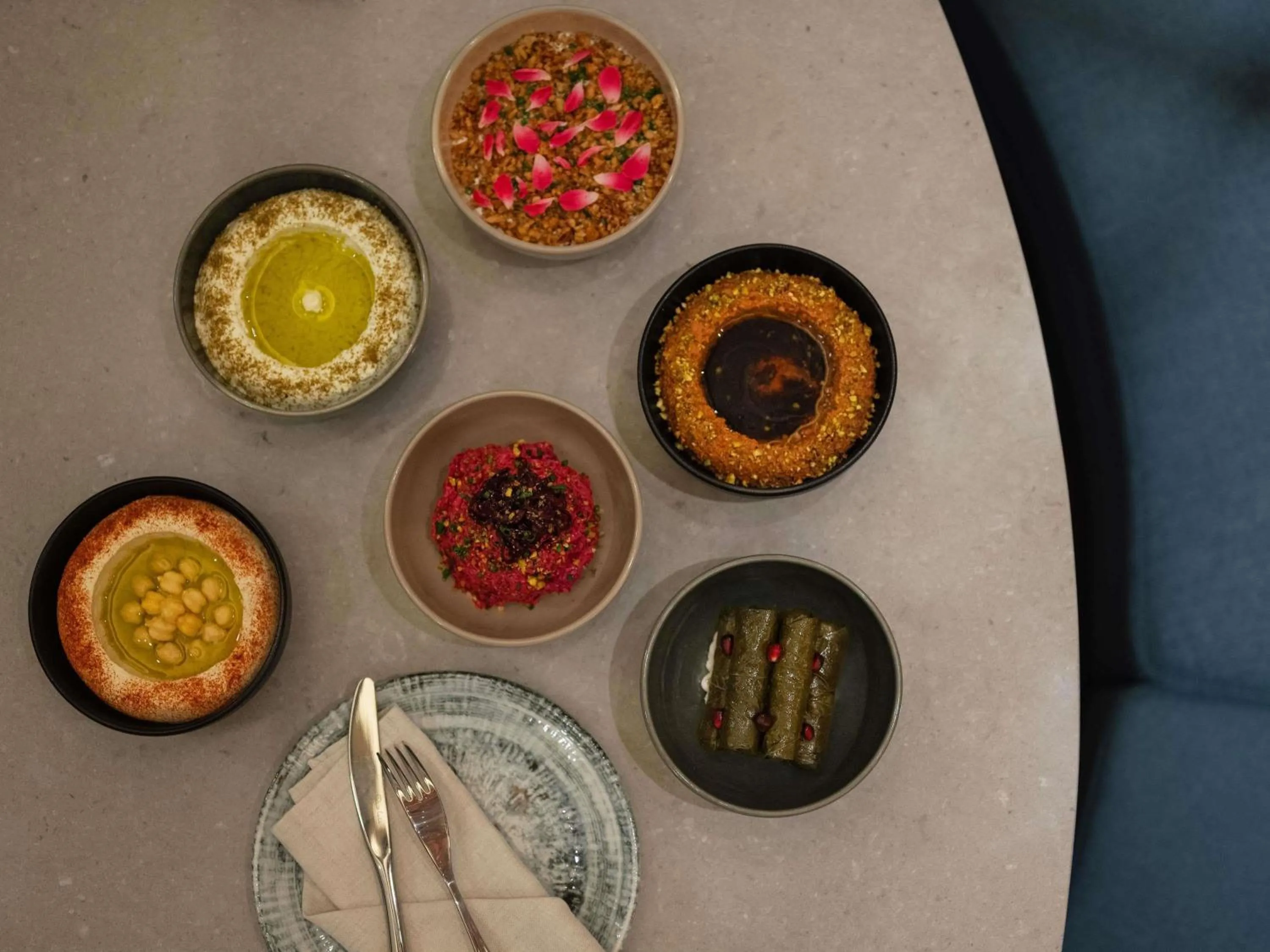 Restaurant/places to eat in SO/ Maldives