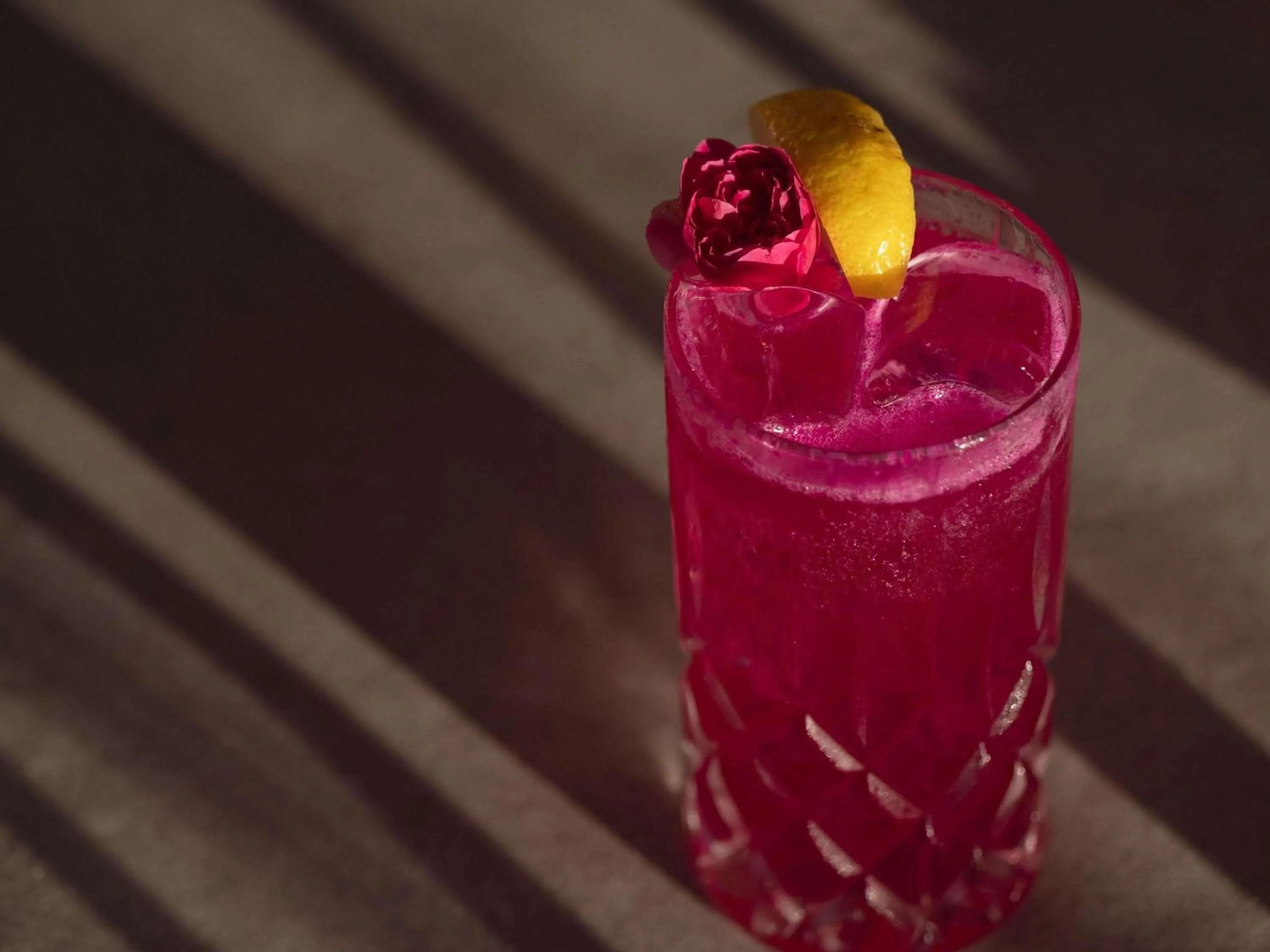 Lounge or bar in SO/ Maldives