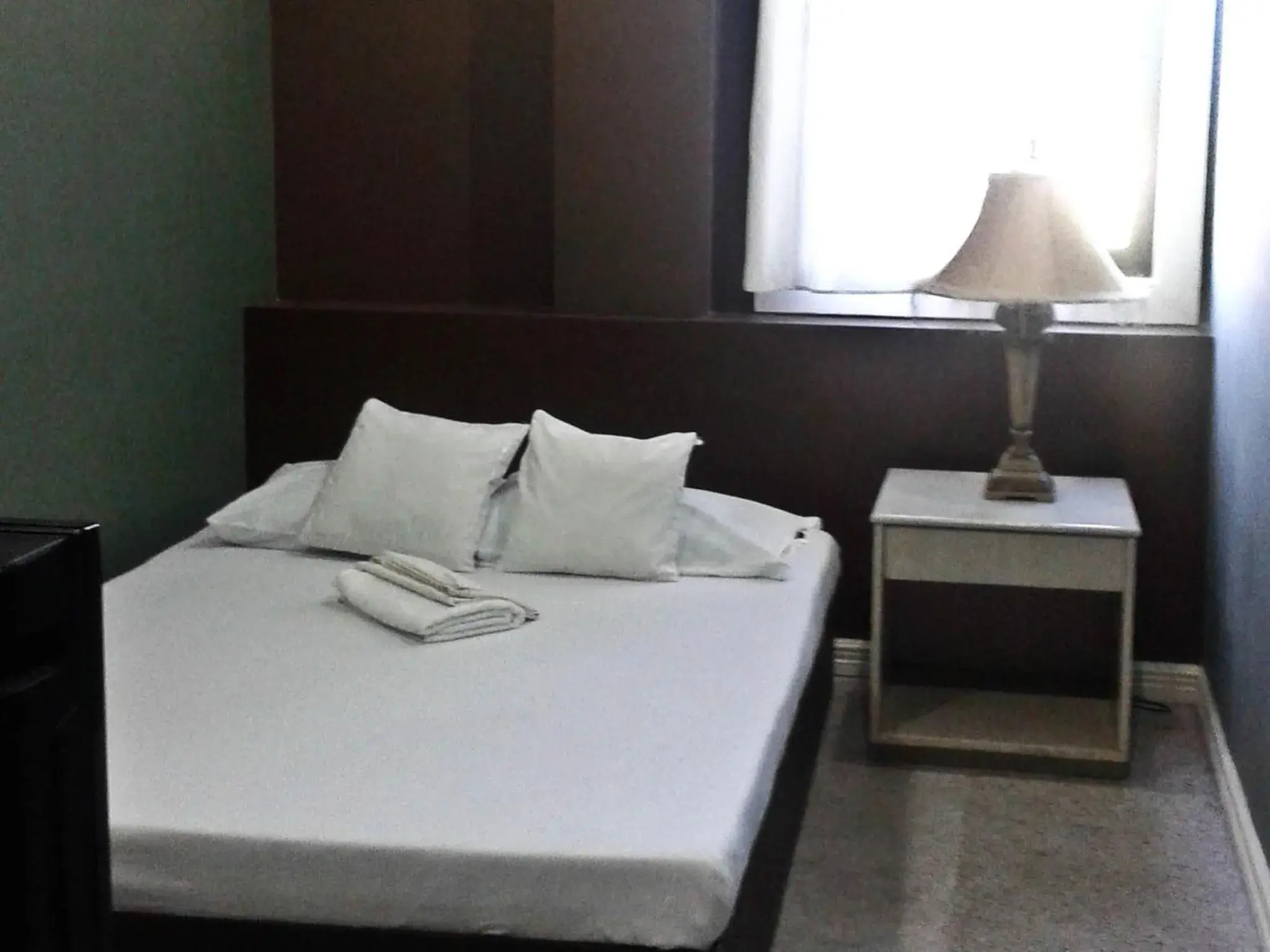 Standard Double or Twin Room with Fan in RB Bed and Breakfast Standard Double or Twin Room with Fan in RB Bed and Breakfast