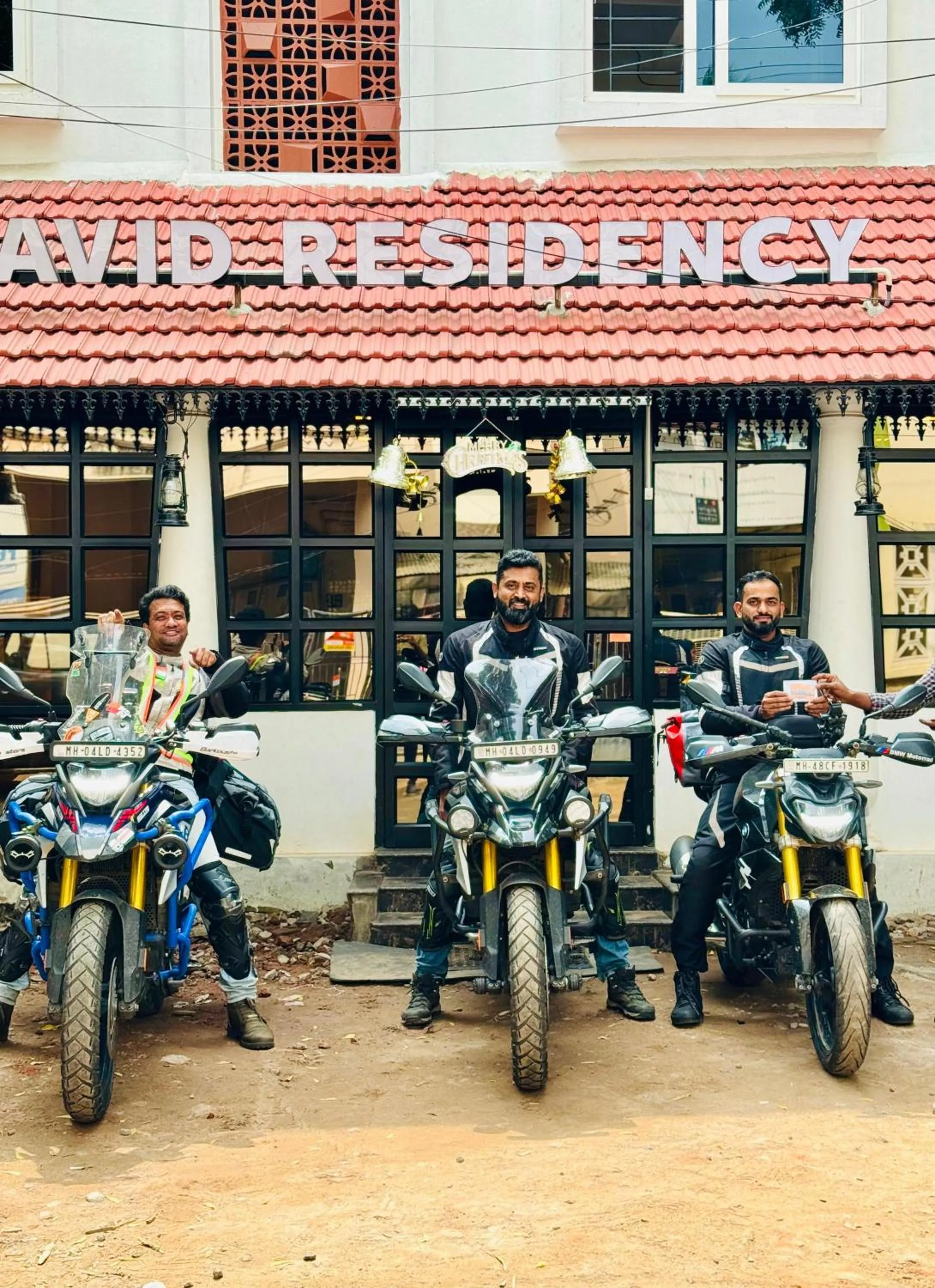 group of guests in David Residency