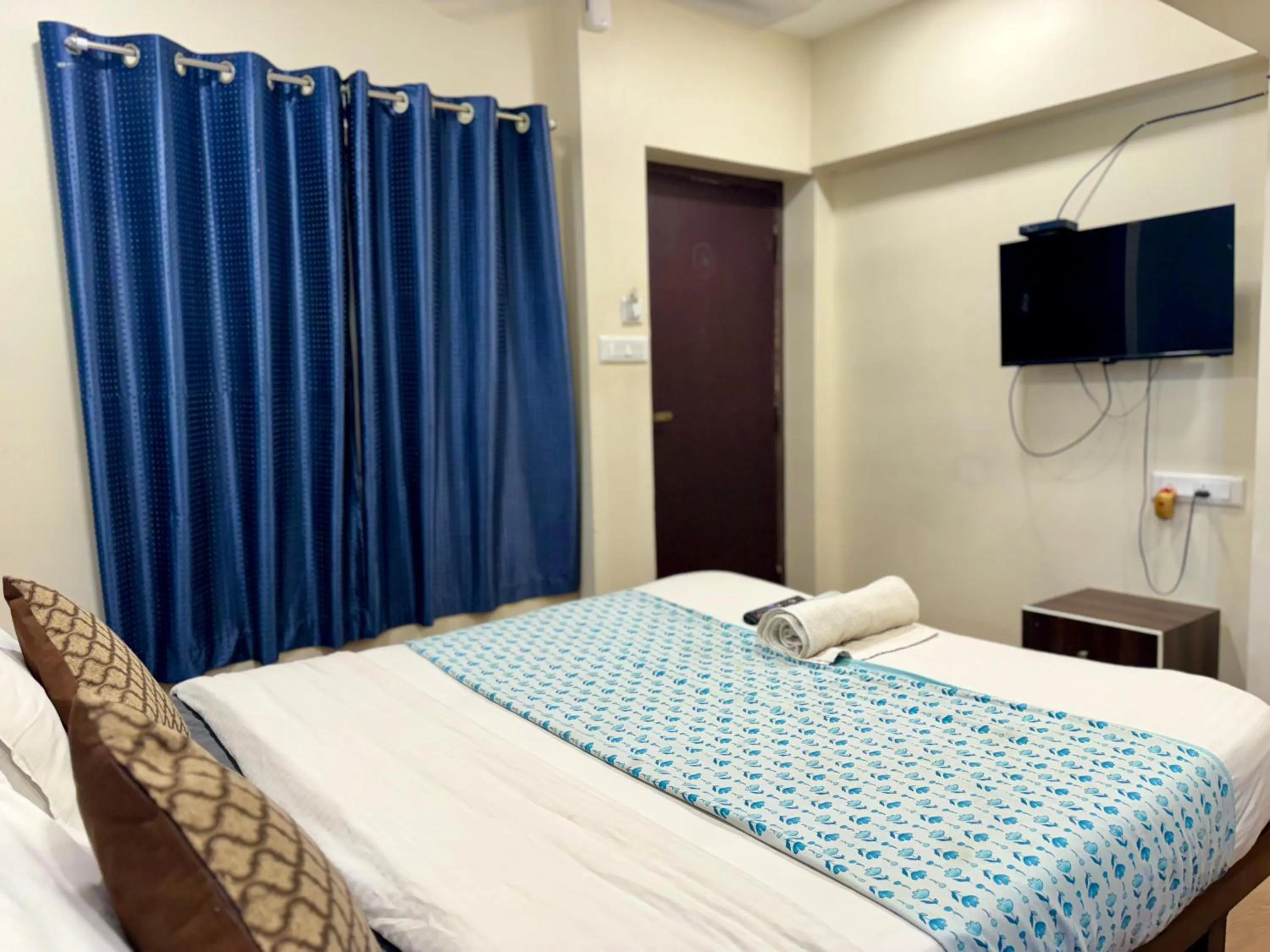 Bedroom, Bed in David Residency