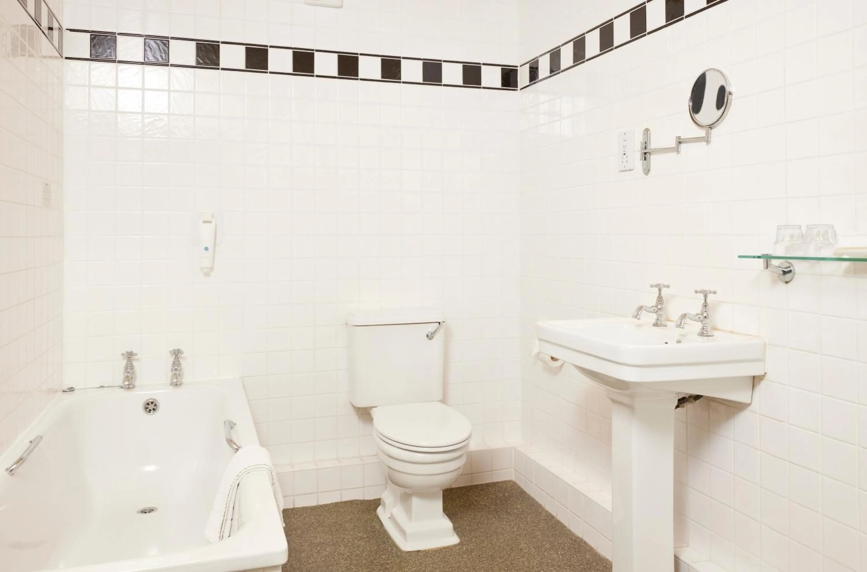 Bathroom in Fountain Inn by Greene King Inns