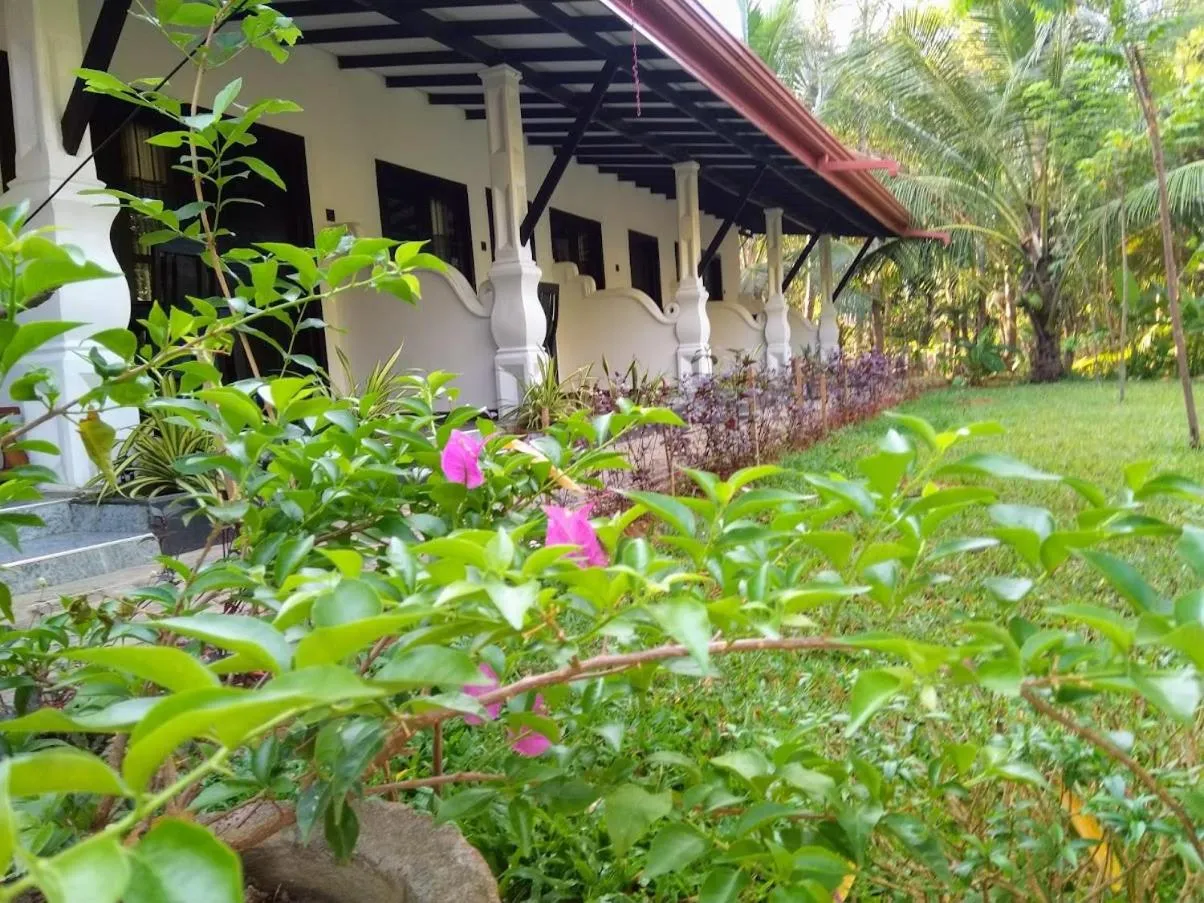 AMRON RESORT SIGIRIYA