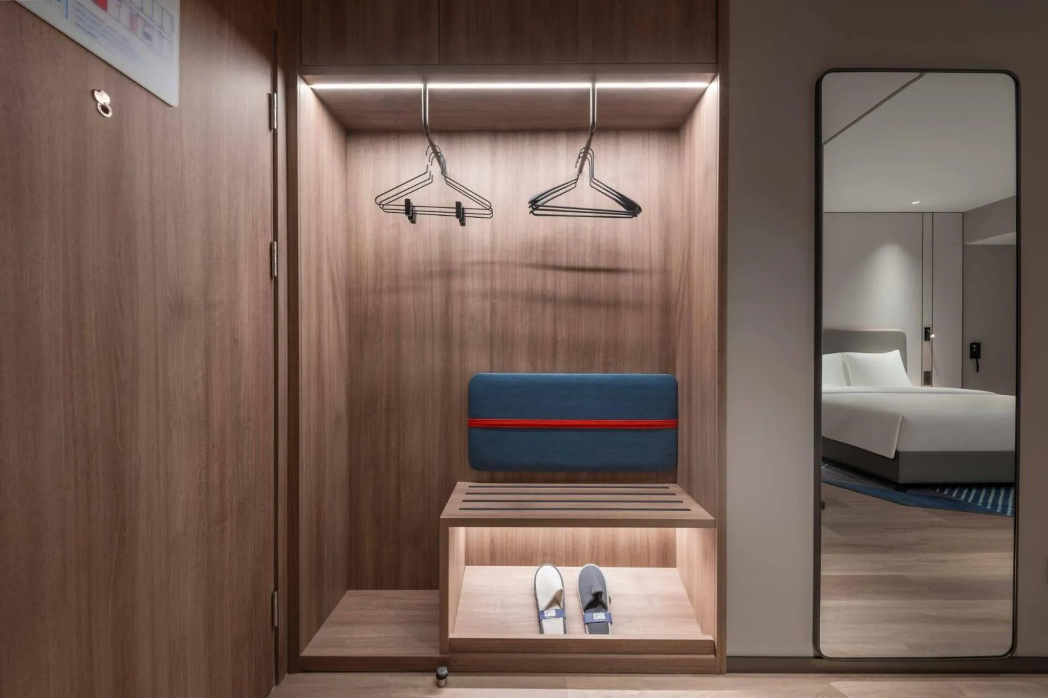 Photo of the whole room, Bed in Holiday Inn Express Mianyang Sci-Tech City by IHG