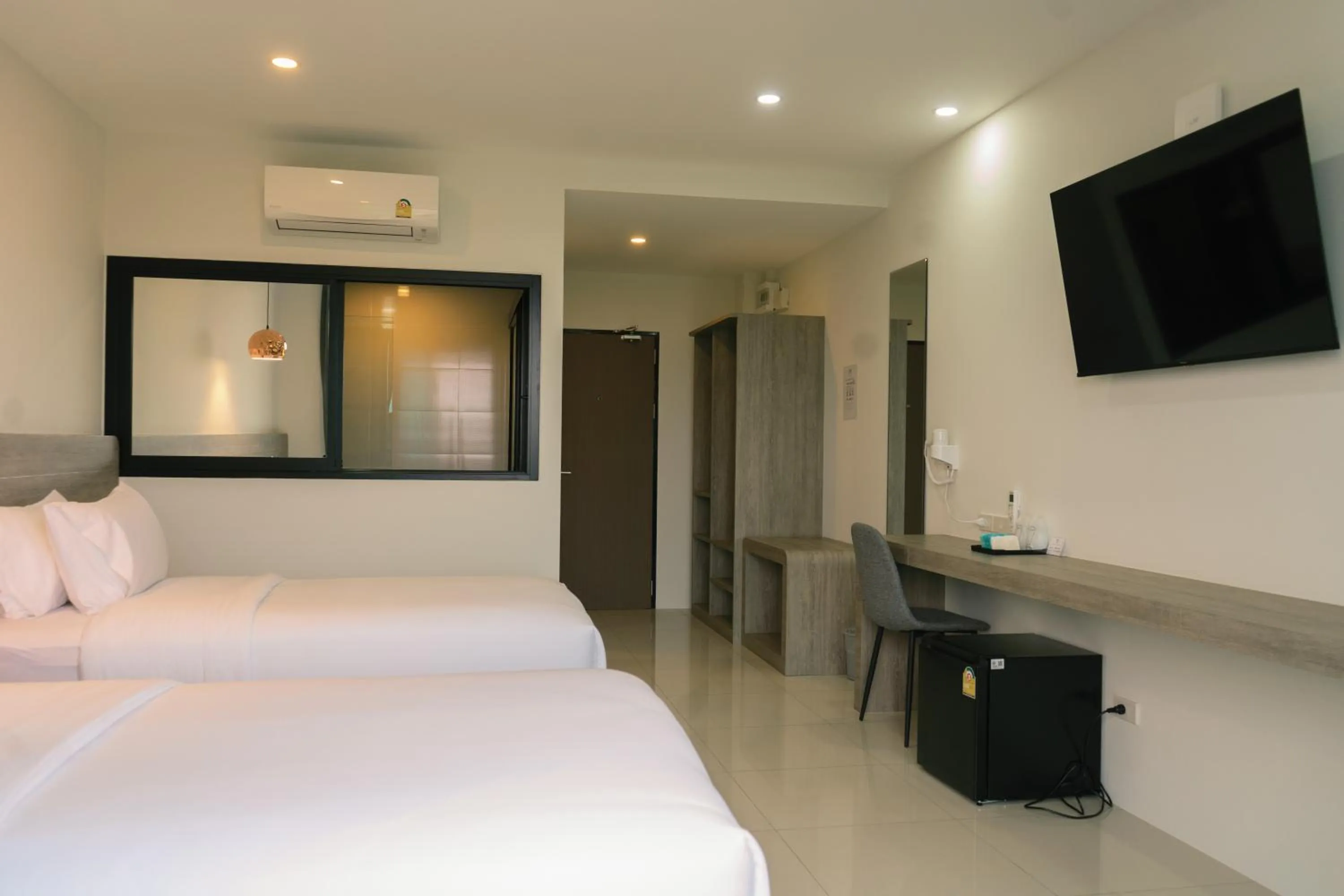 Bed in Mountain&Sea Hotel Prachuap