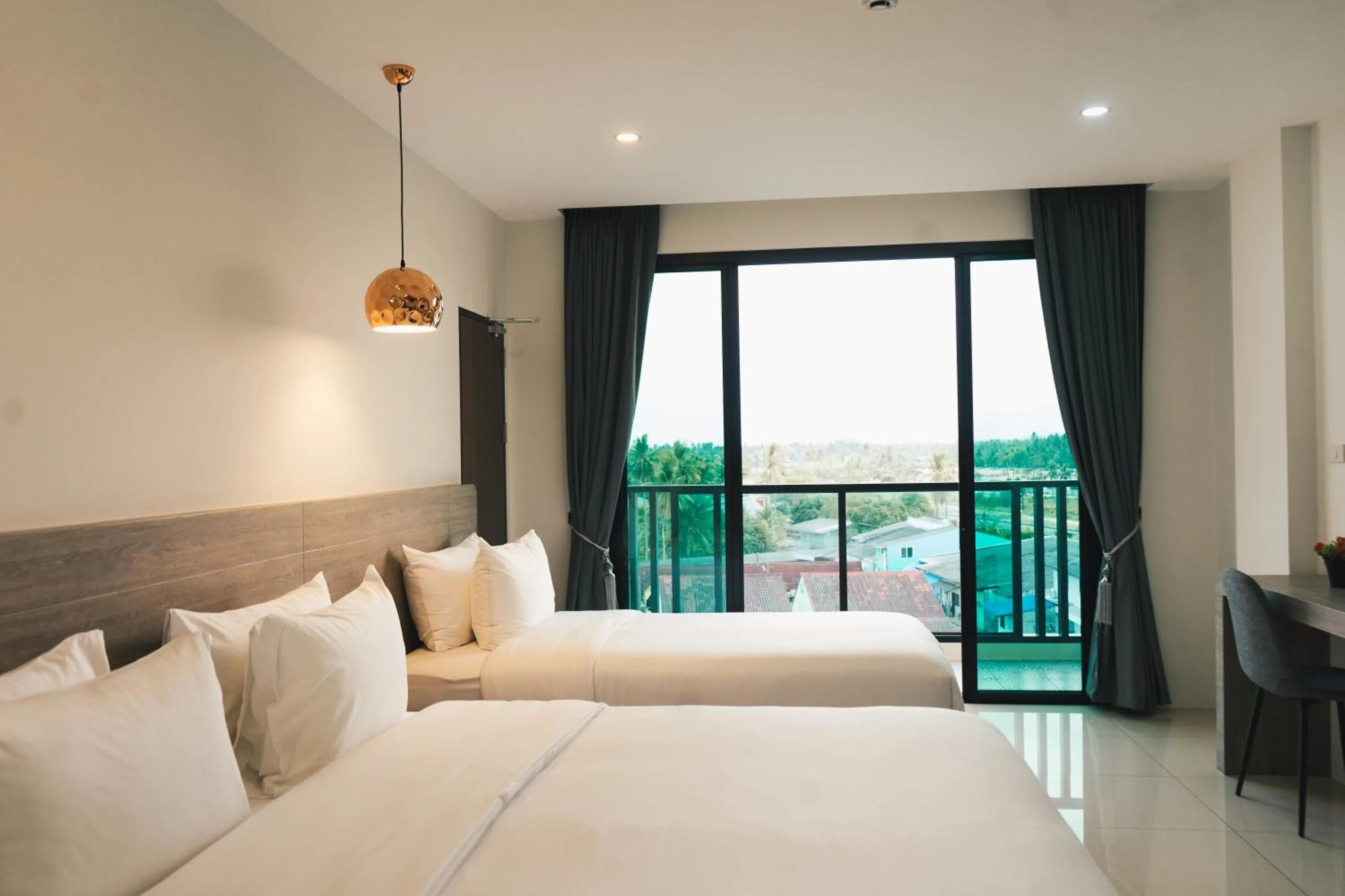 Bed in Mountain&Sea Hotel Prachuap