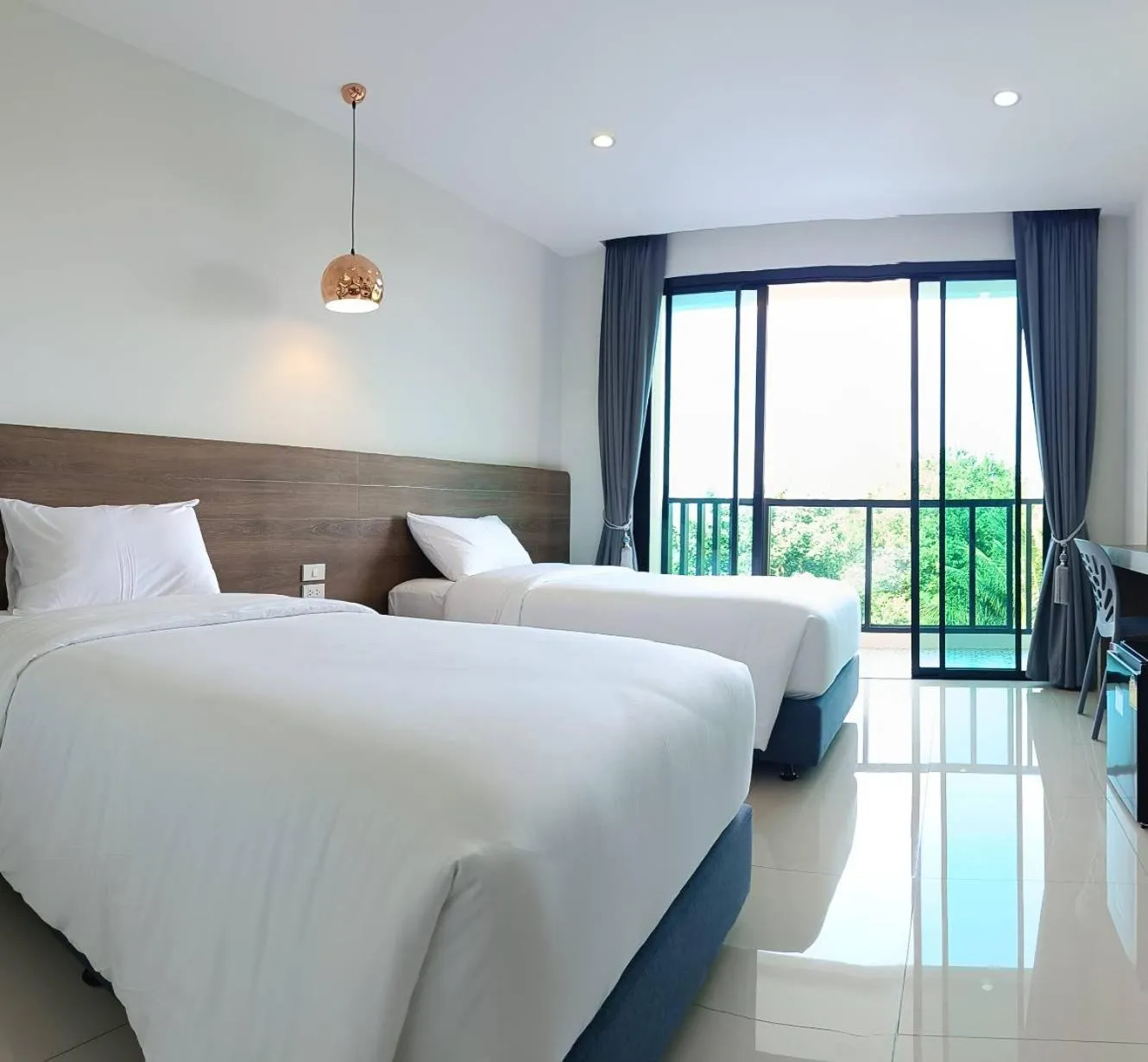 Bed in Mountain&Sea Hotel Prachuap