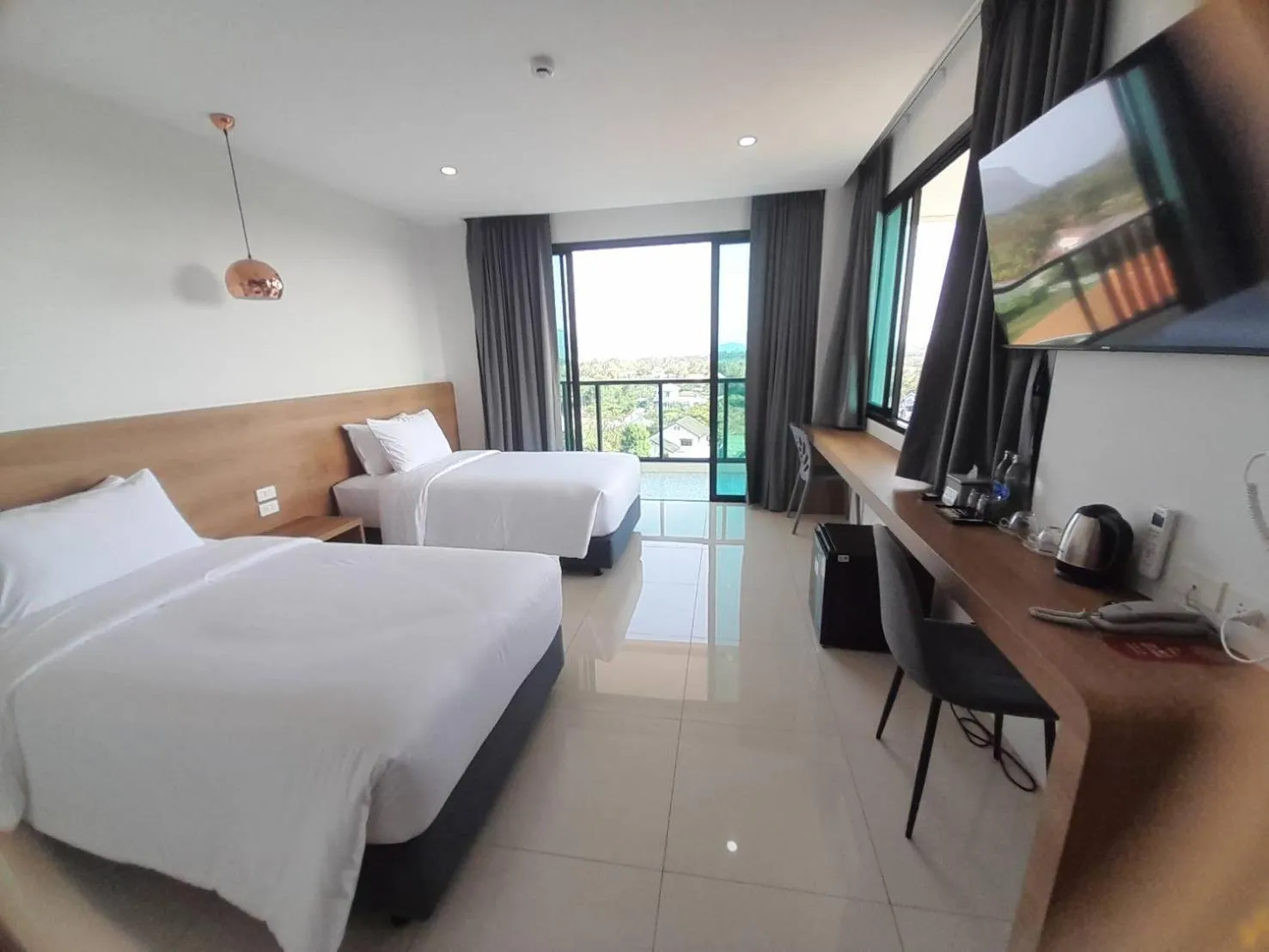 Bed in Mountain&Sea Hotel Prachuap