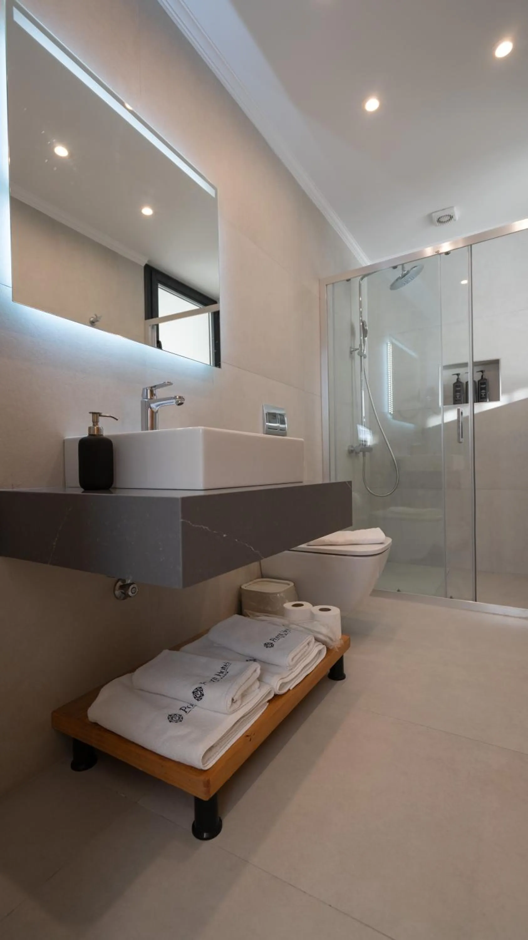 Shower in Blue Point Hotel Yalikavak