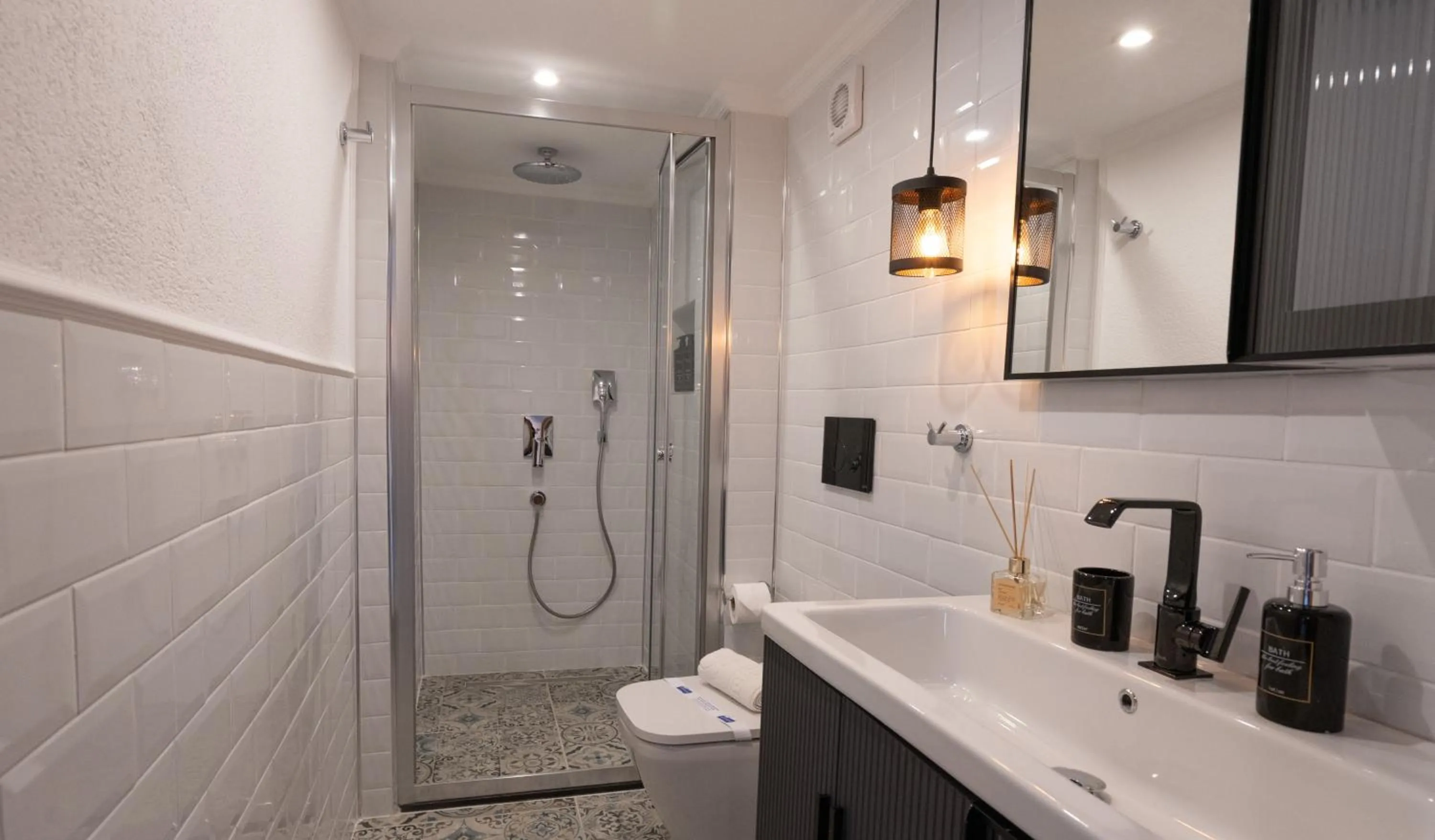 Shower in Blue Point Hotel Yalikavak