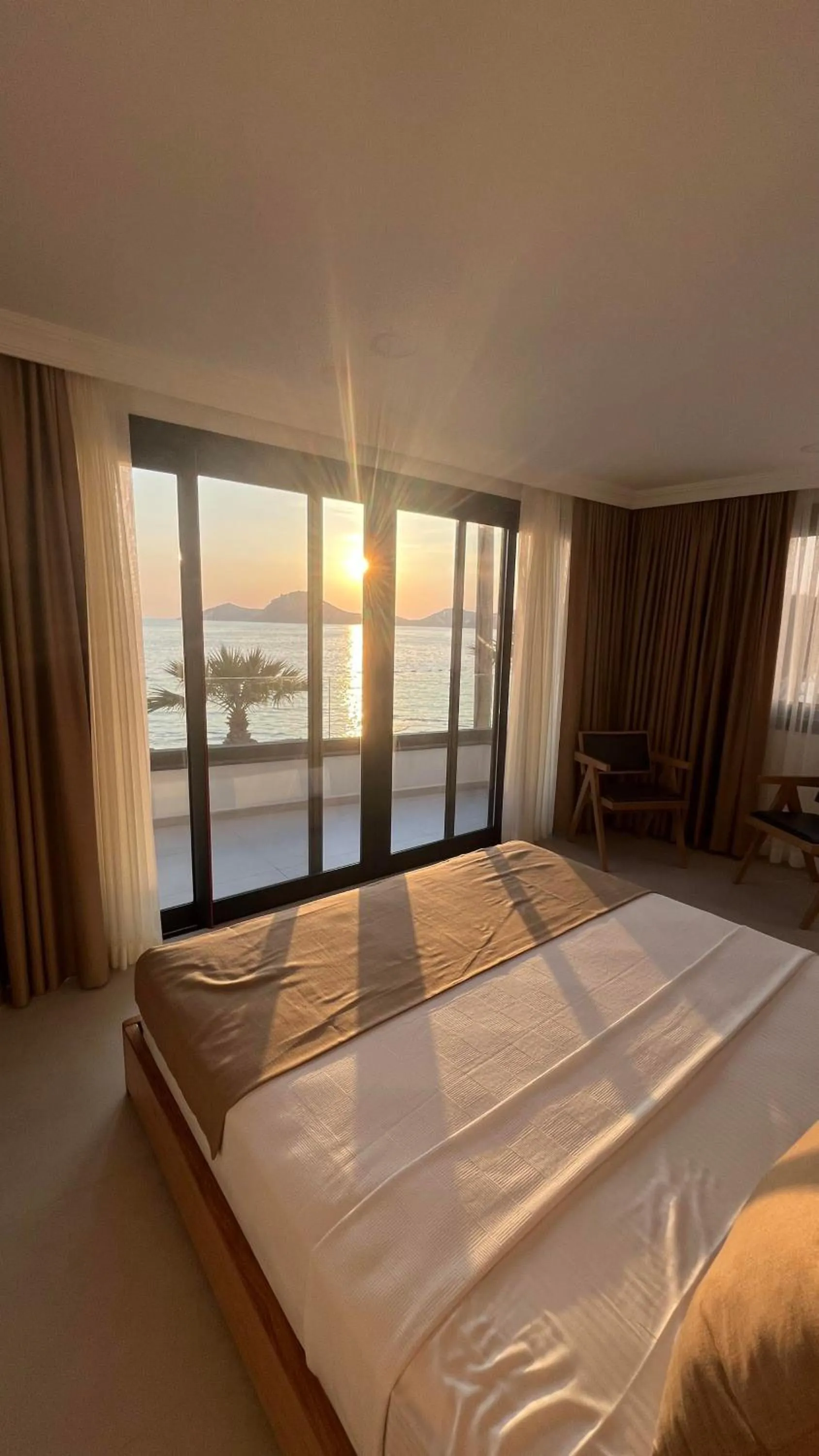 Photo of the whole room, Bed in Blue Point Hotel Yalikavak