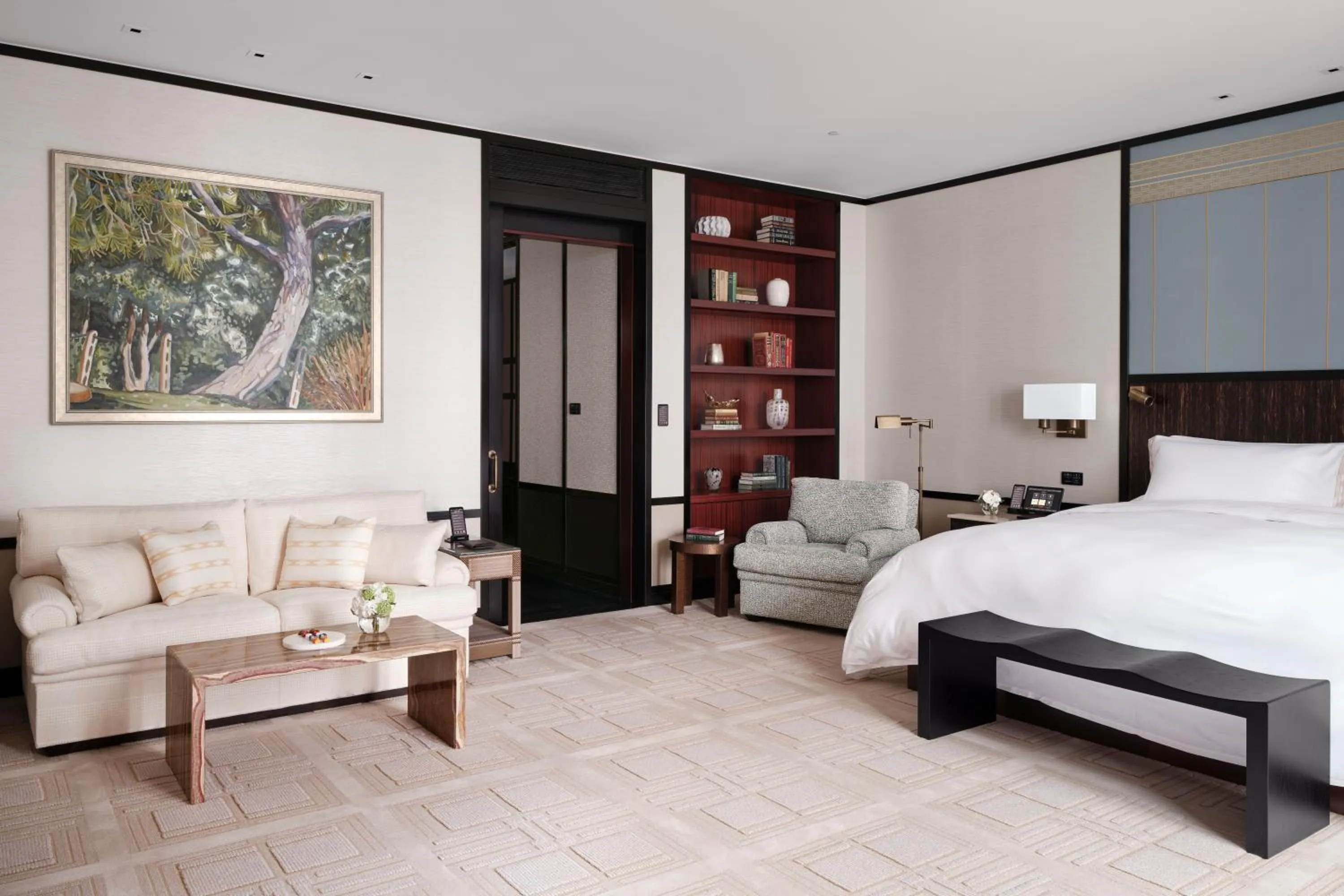 Bed in The Peninsula London