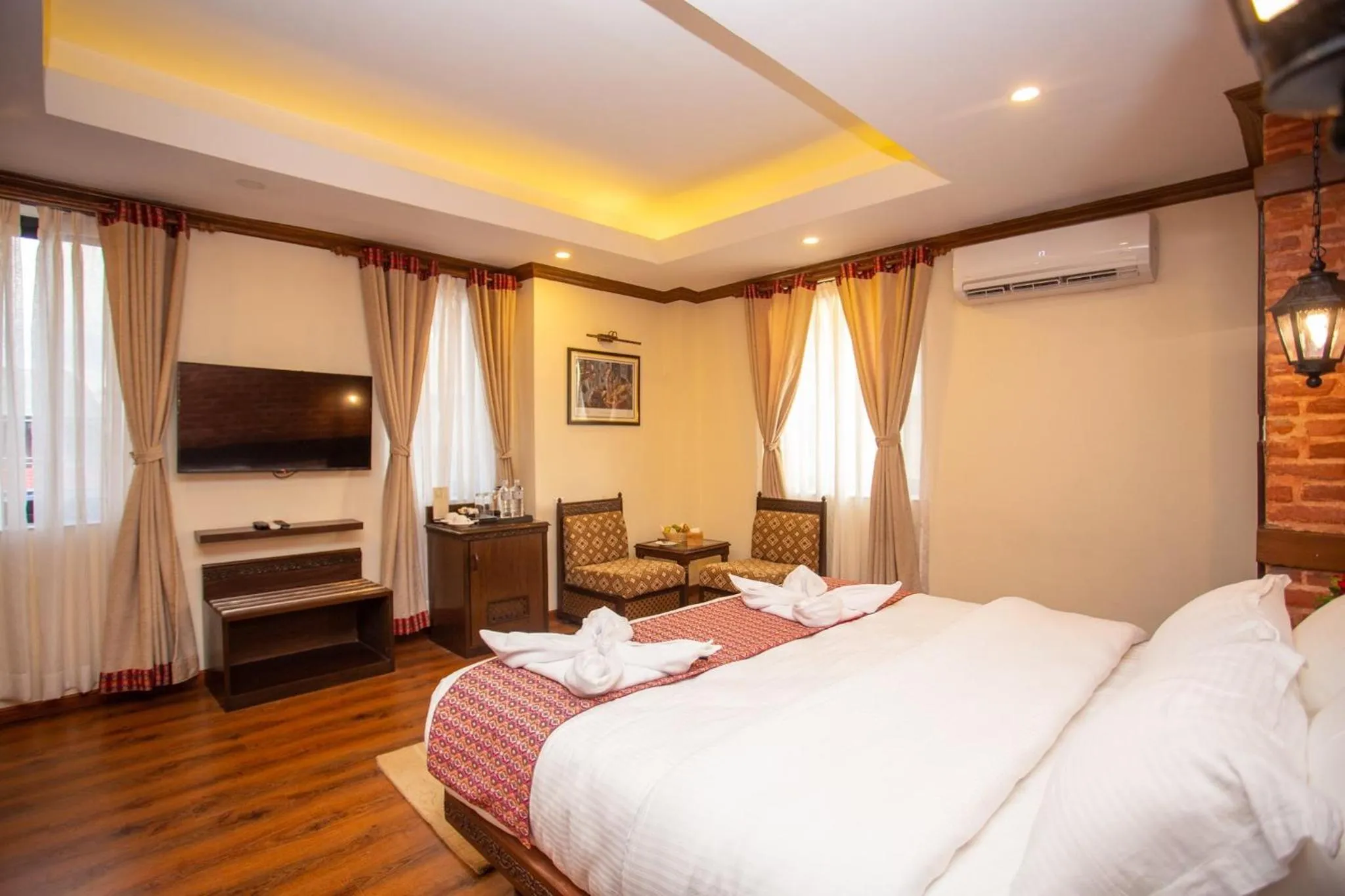 Bed in Pashupati Boutique Hotel & Spa