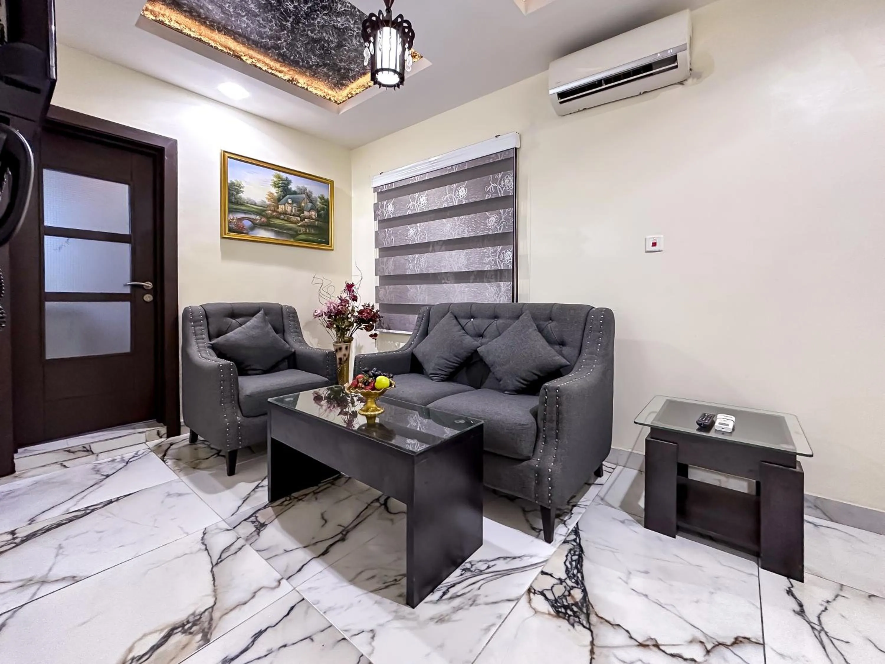 TV and multimedia in Parkview Astoria Hotel