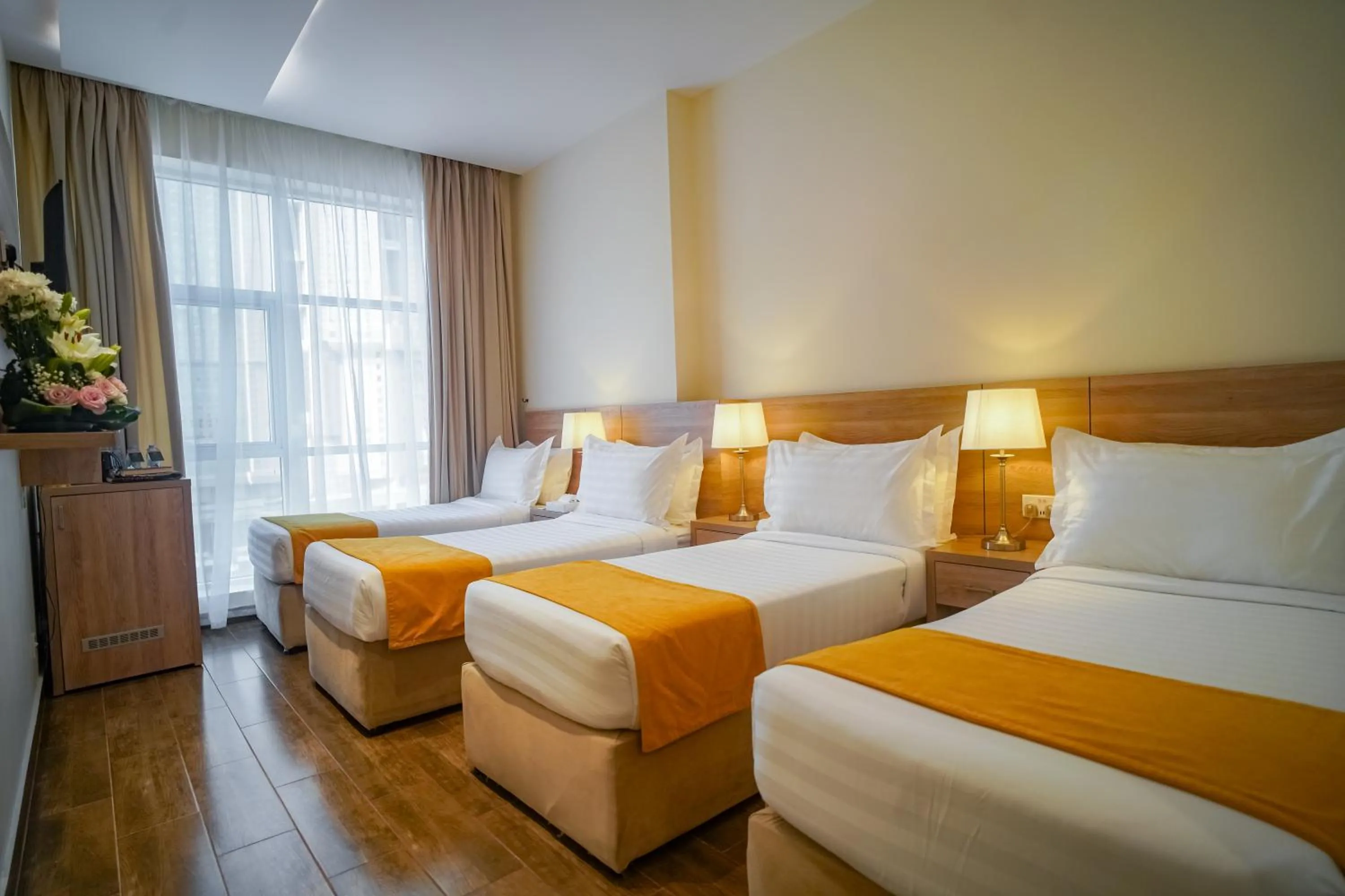 Living room, Bed in Worth Elite Hotel