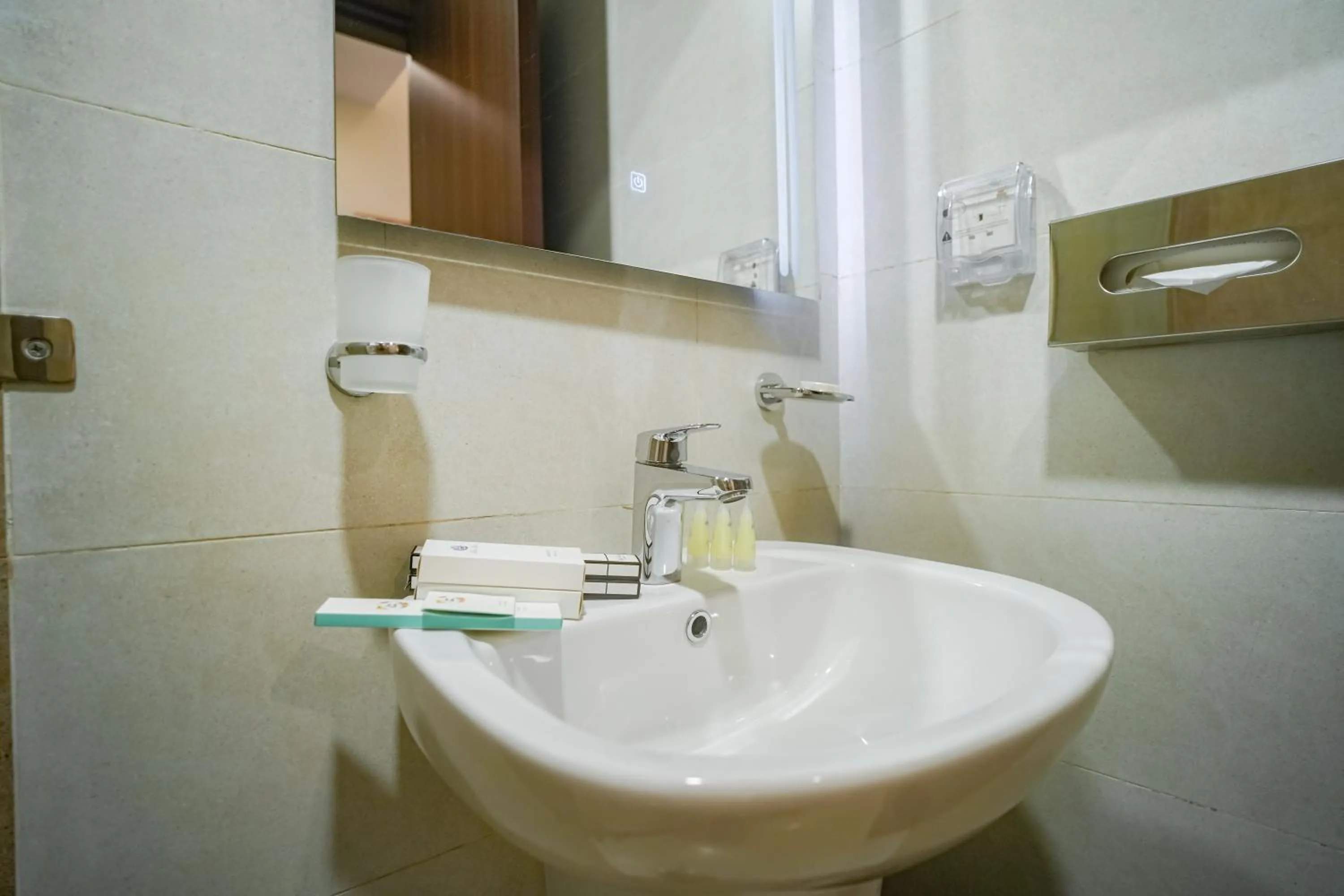 Bathroom in Worth Elite Hotel