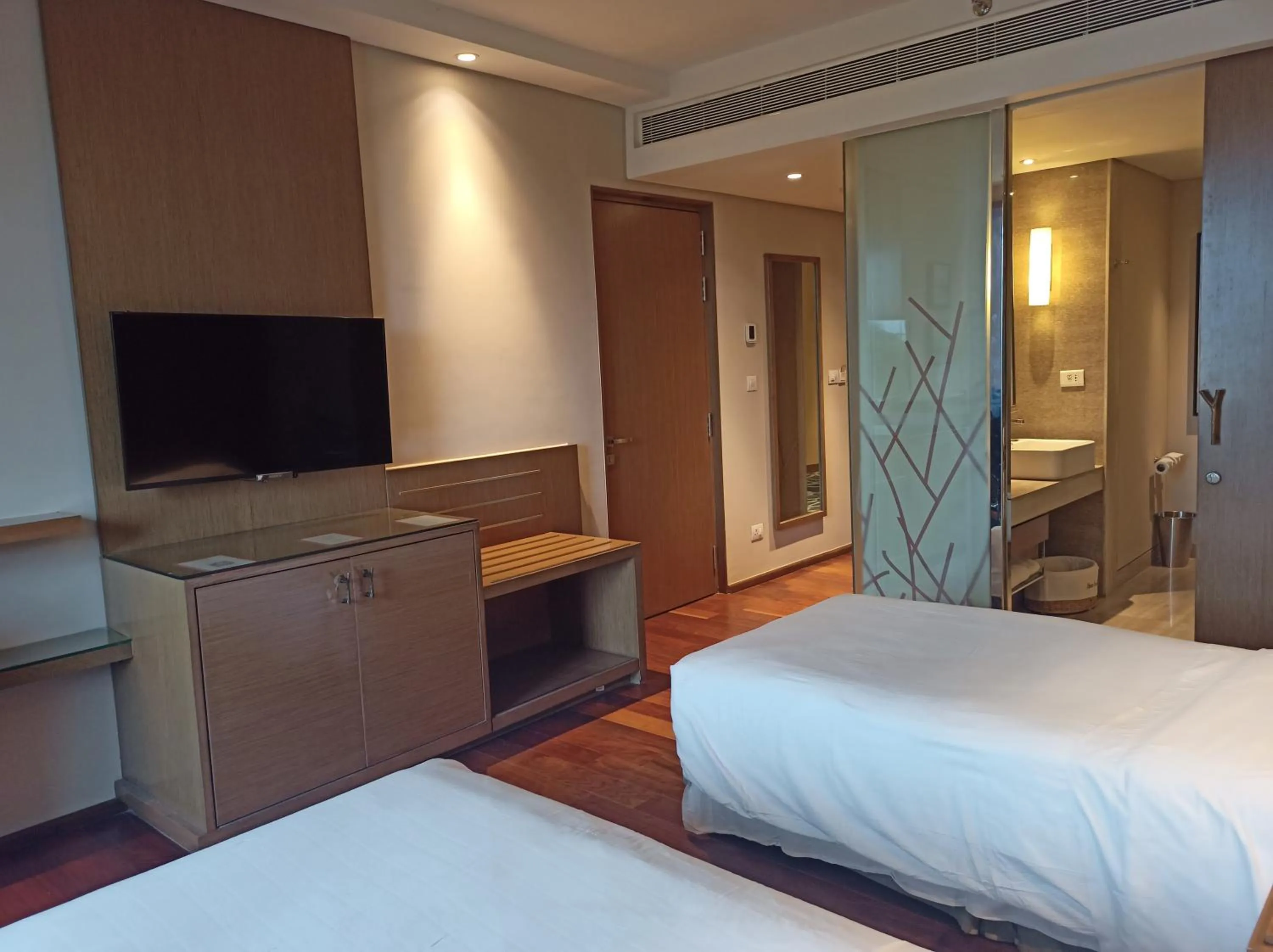 Photo of the whole room, Bed in Welcomhotel by ITC Hotels, Richmond Road, Bengaluru