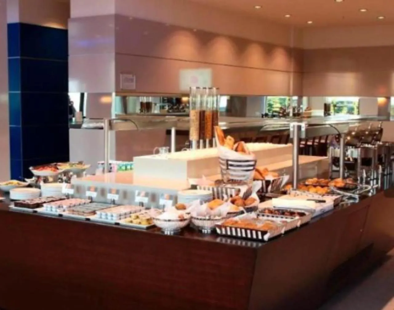 Food and drinks in FEZ INN Hotel